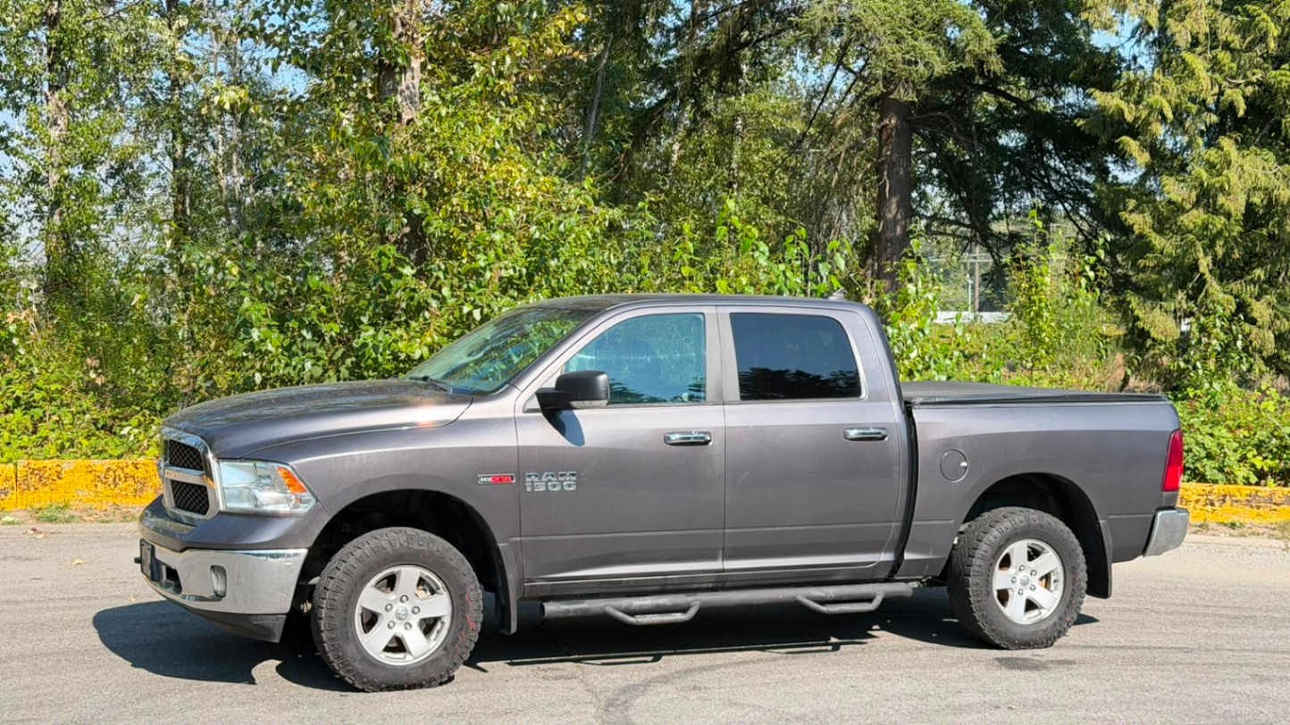 2018 Ram 1500 SLT Crew Cab 4X4