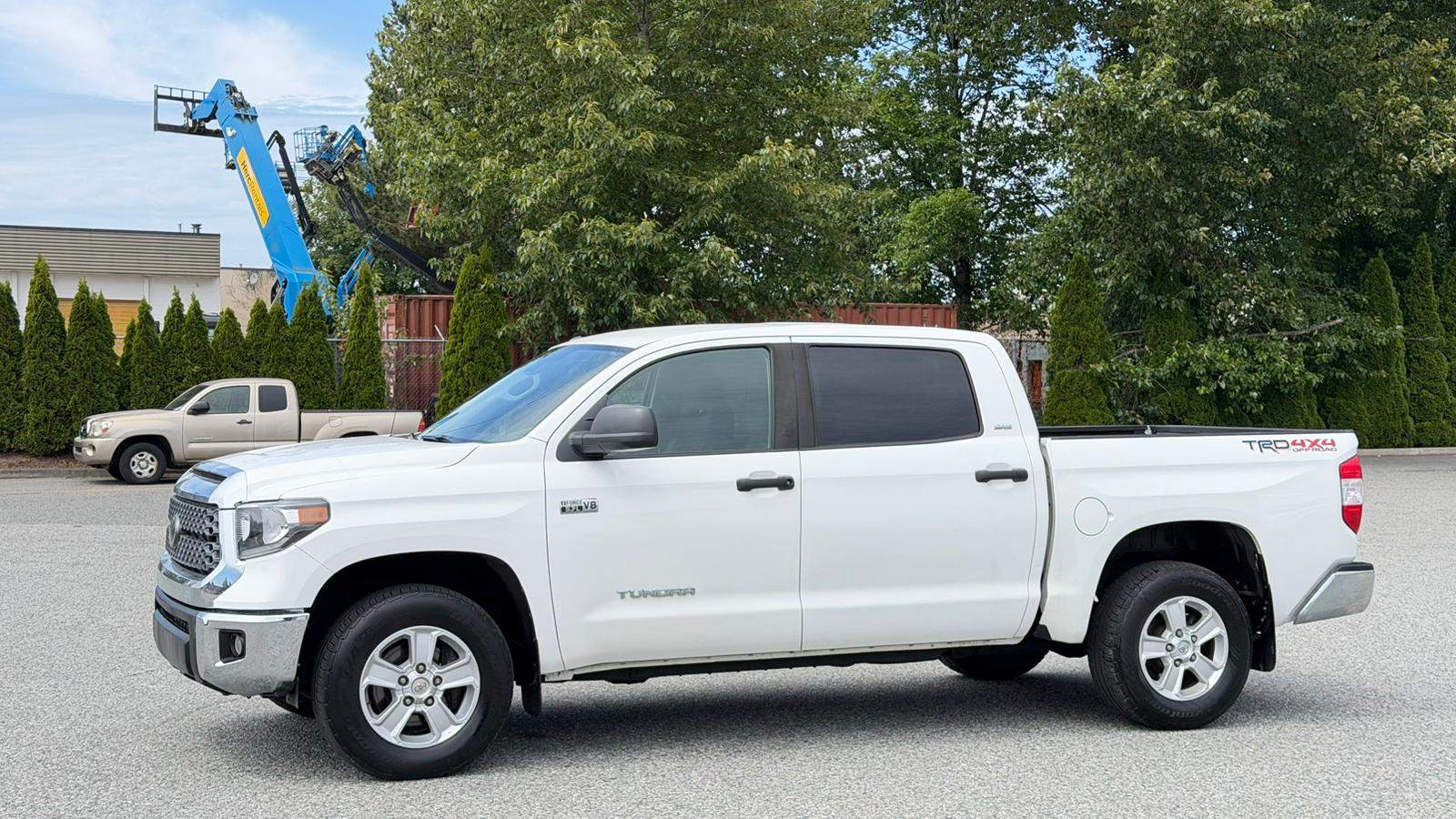 2019 Toyota Tundra SR5 CrewMax 5.7L 4WD