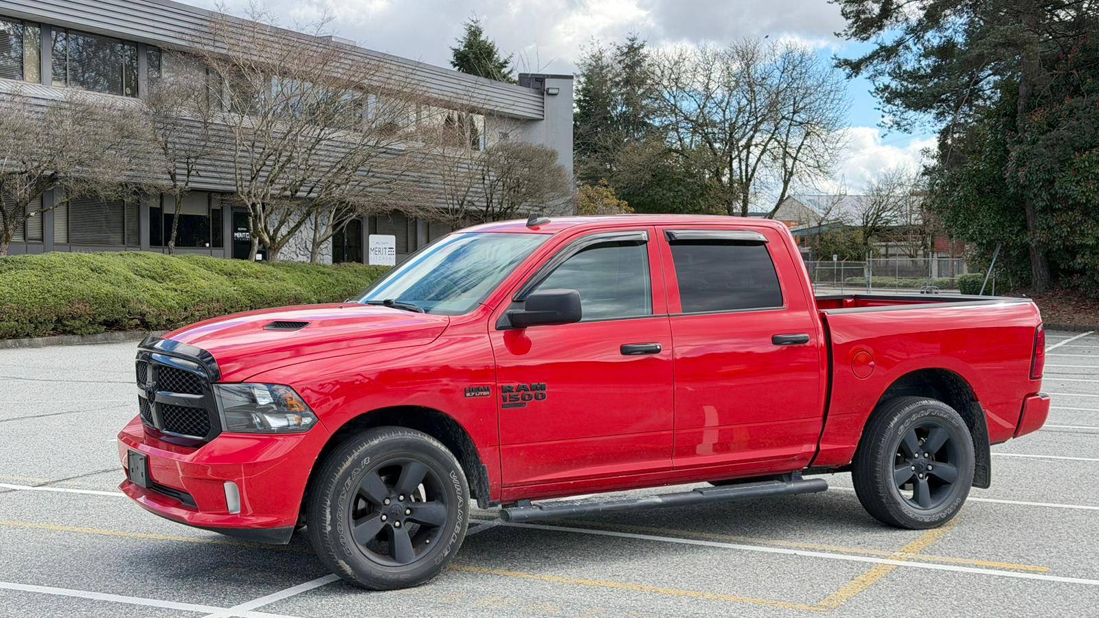 2021 RAM 1500 Classic Express Crew Cab 4WD