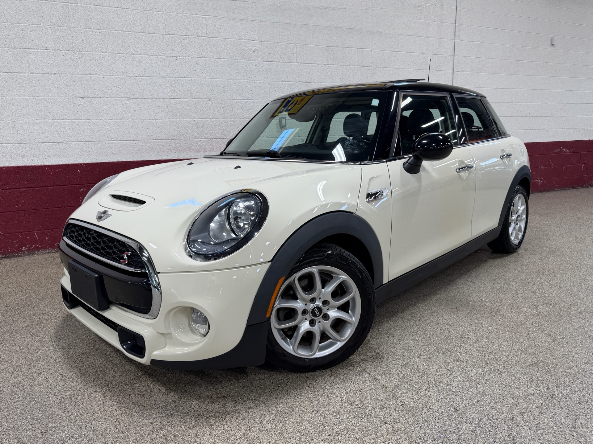 2019 MINI 4 Door