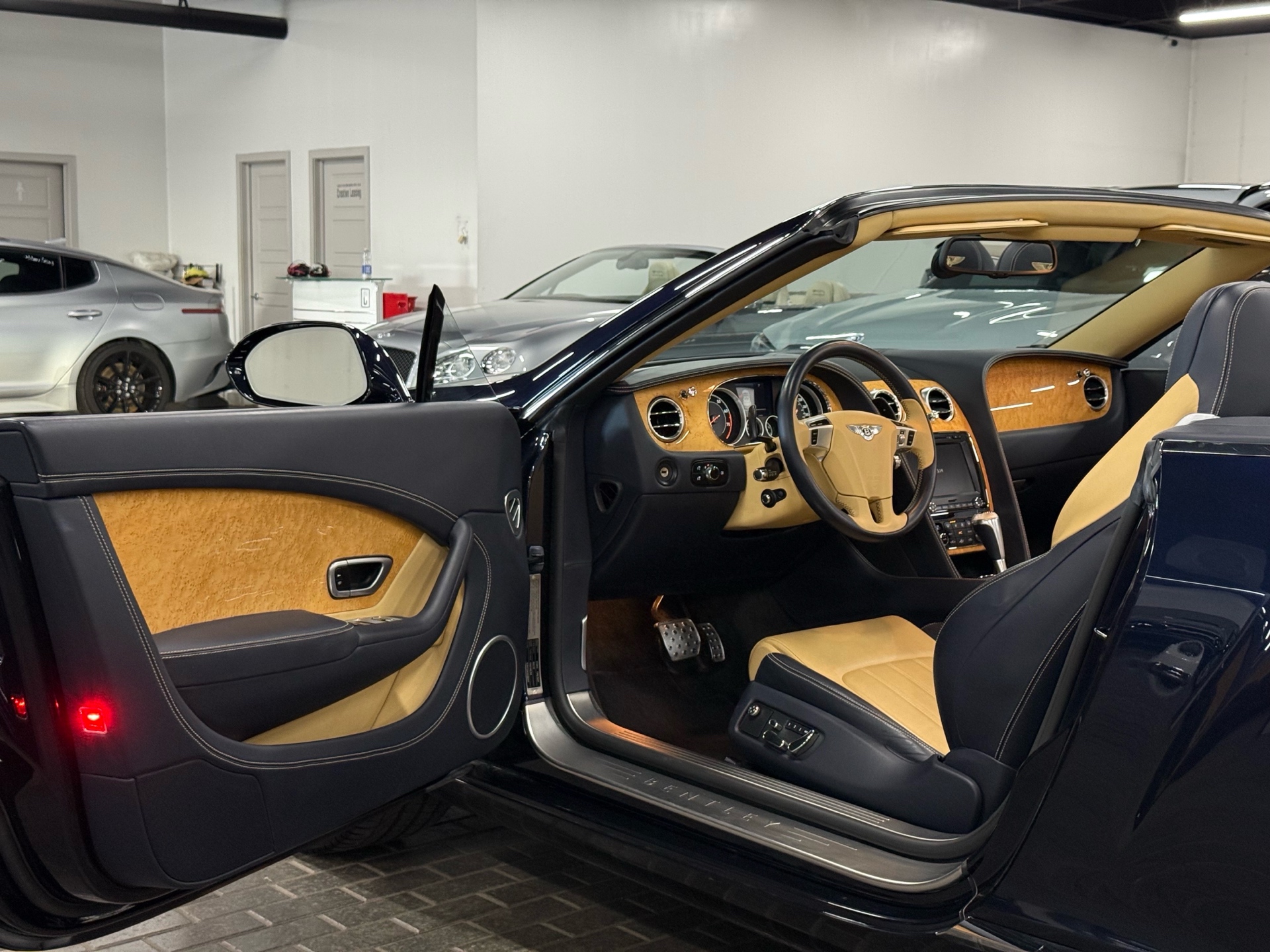 2013 Bentley Continental GT V8 2dr Conv, 多伦多, 全款车