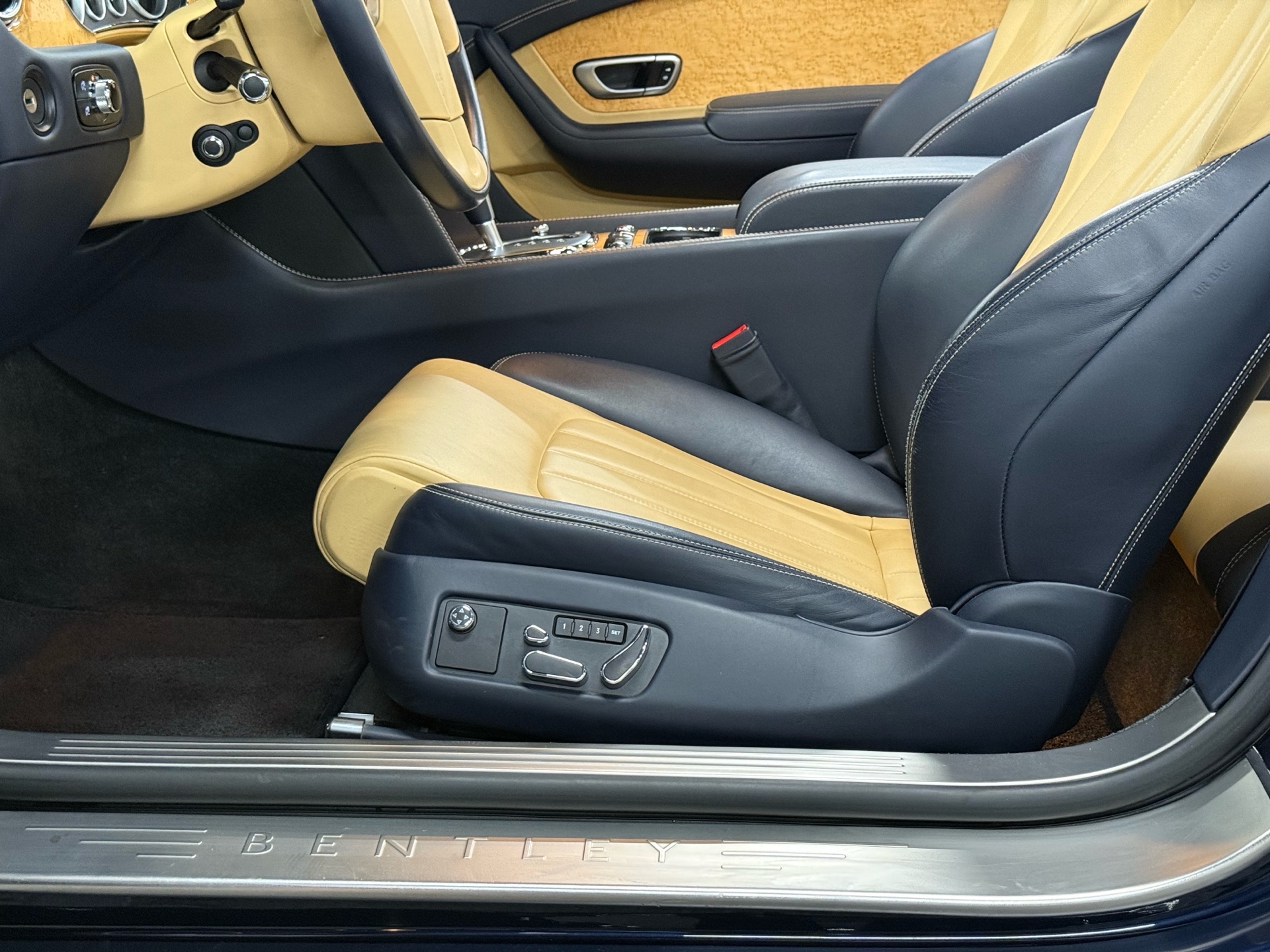 2013 Bentley Continental GT V8 2dr Conv, 多伦多, 全款车