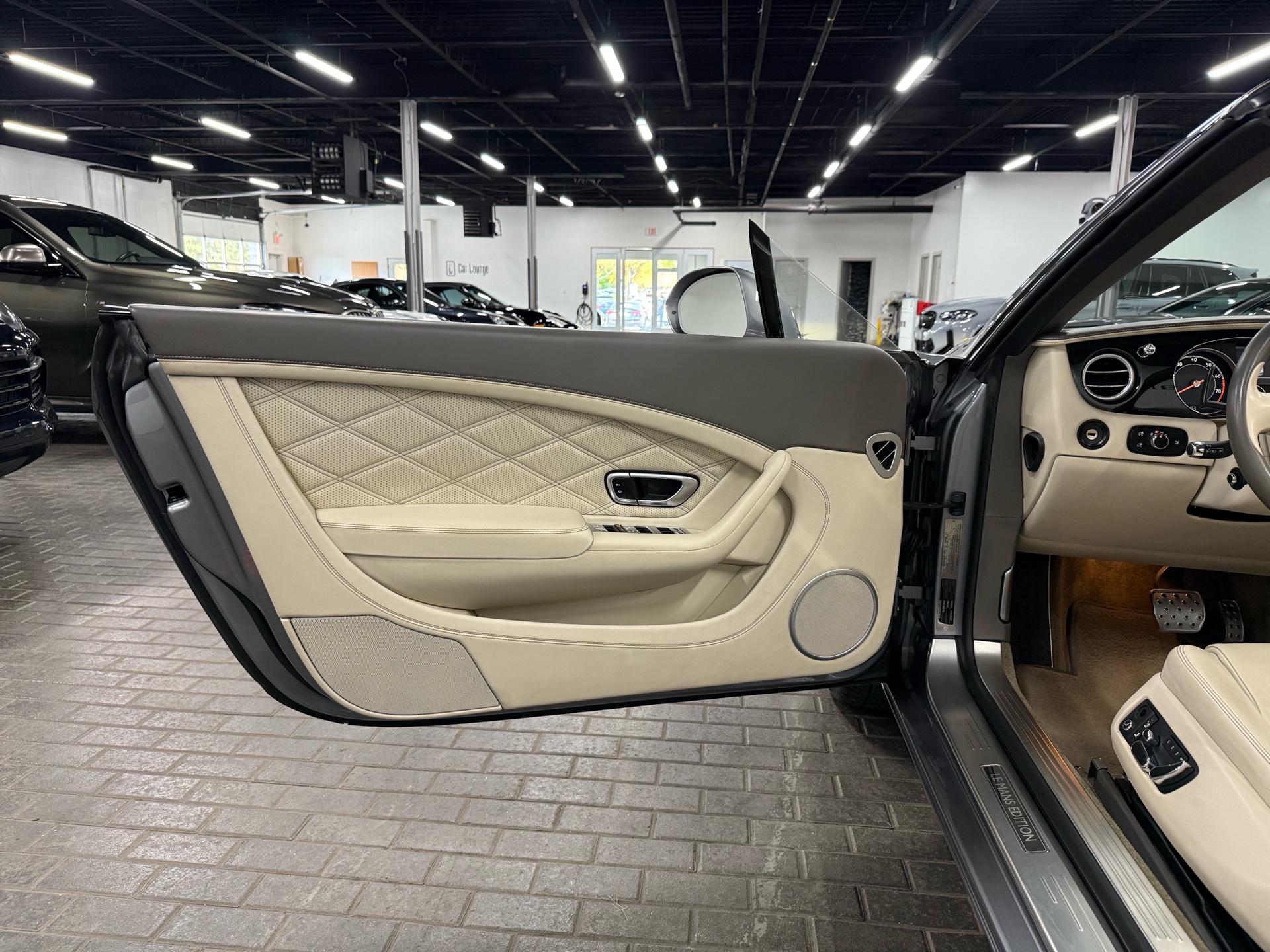 2013 Bentley Continental GT V8 LE MANS EDITION | 2dr Conv, 多伦多, 全款车