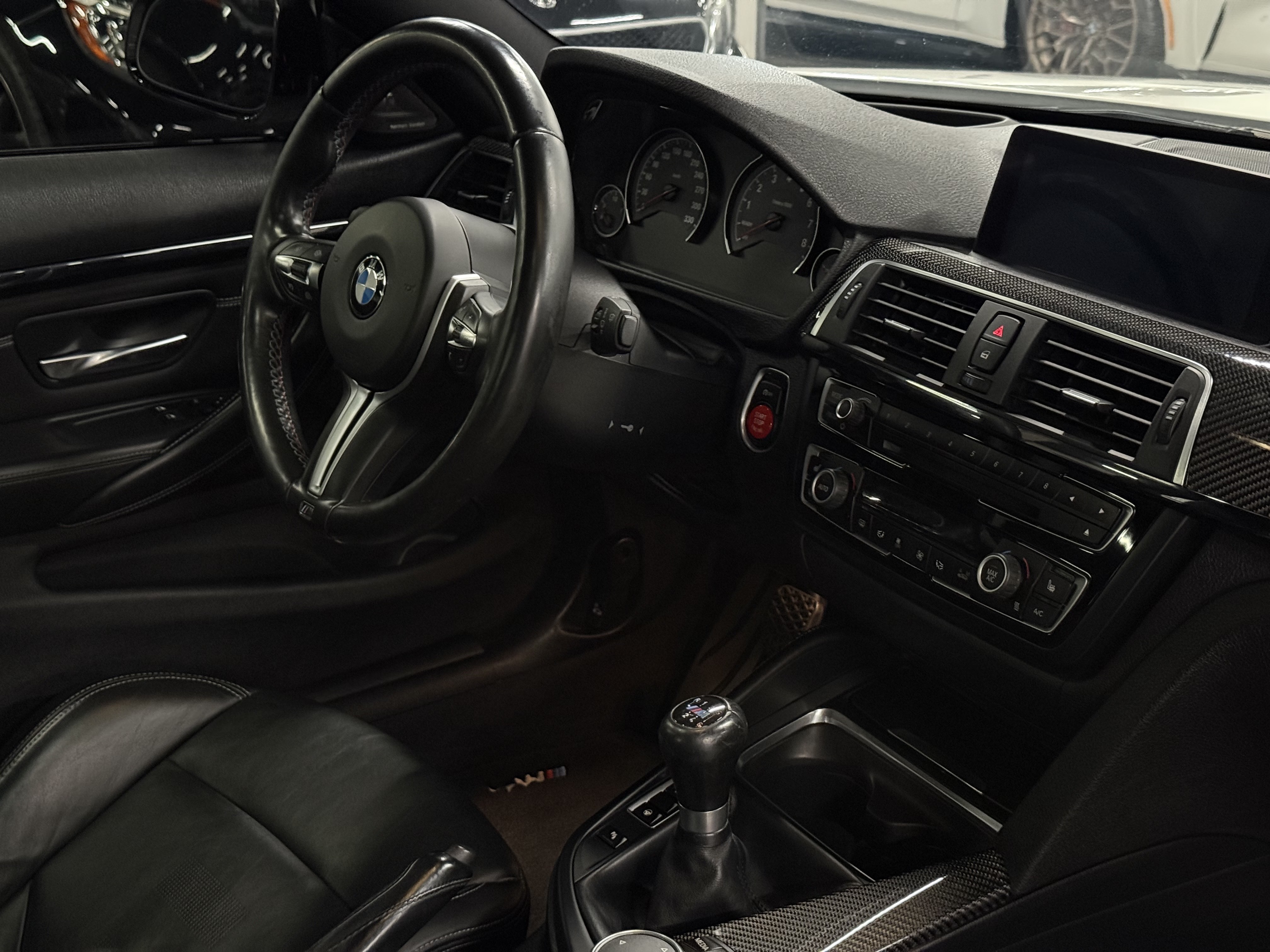 2016 BMW M4 6-SPEED MANUAL | 2dr Cpe, Toronto, Cash