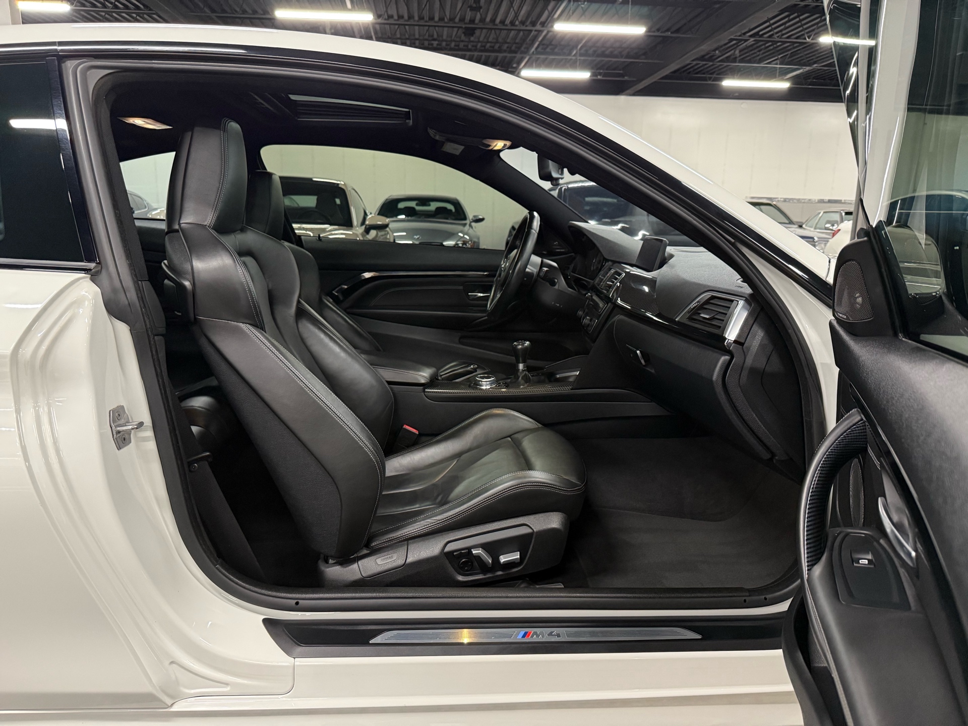 2016 BMW M4 6-SPEED MANUAL | 2dr Cpe, Toronto, Cash