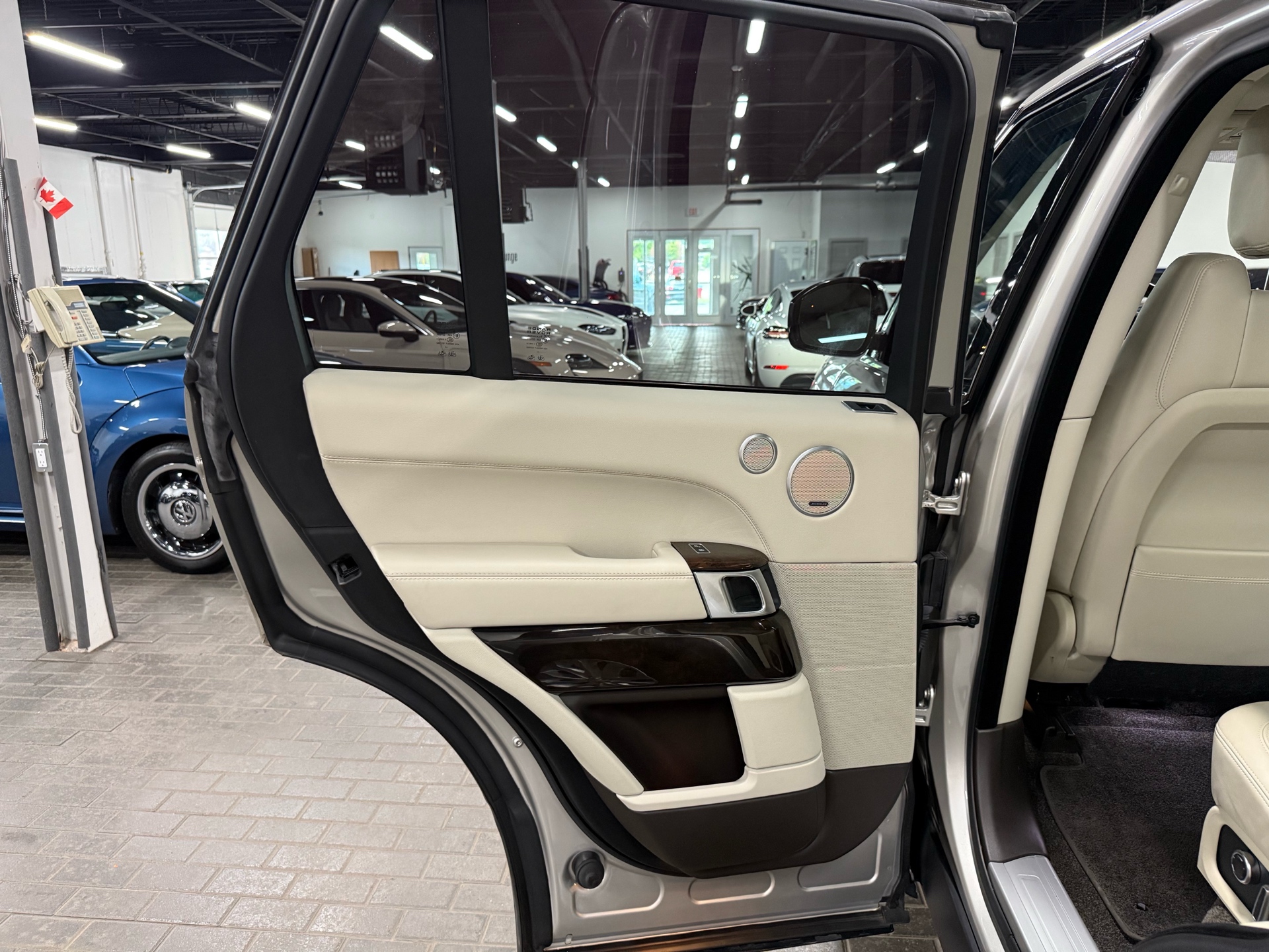 2017 Land Rover Range Rover DIESEL LWB Td6 HSE, Toronto, Cash