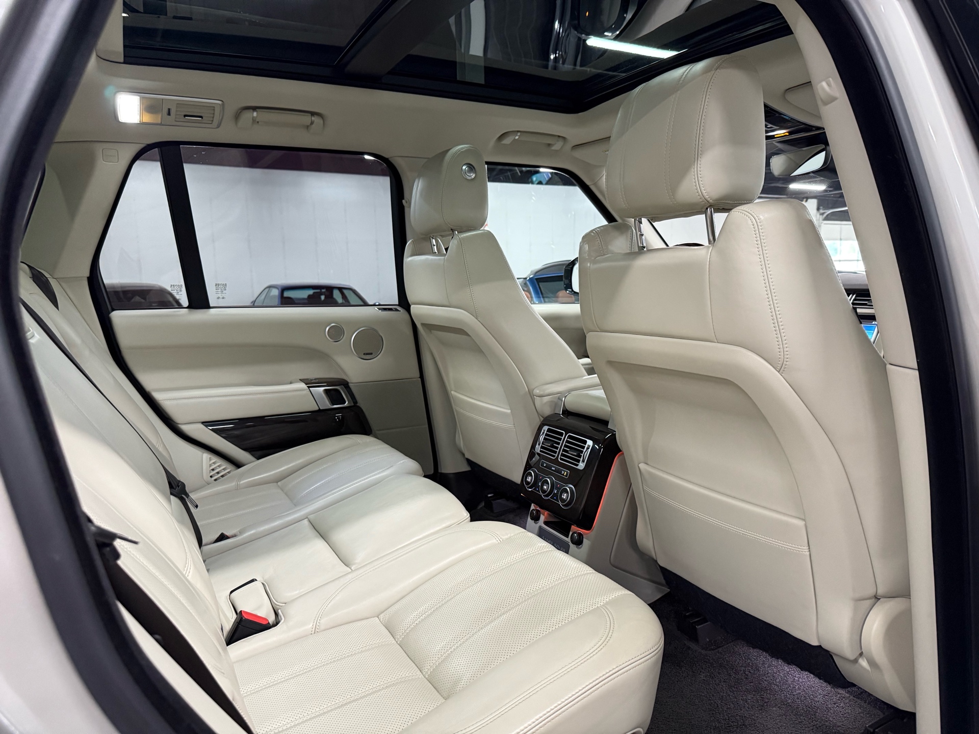 2017 Land Rover Range Rover DIESEL LWB Td6 HSE, Toronto, Cash
