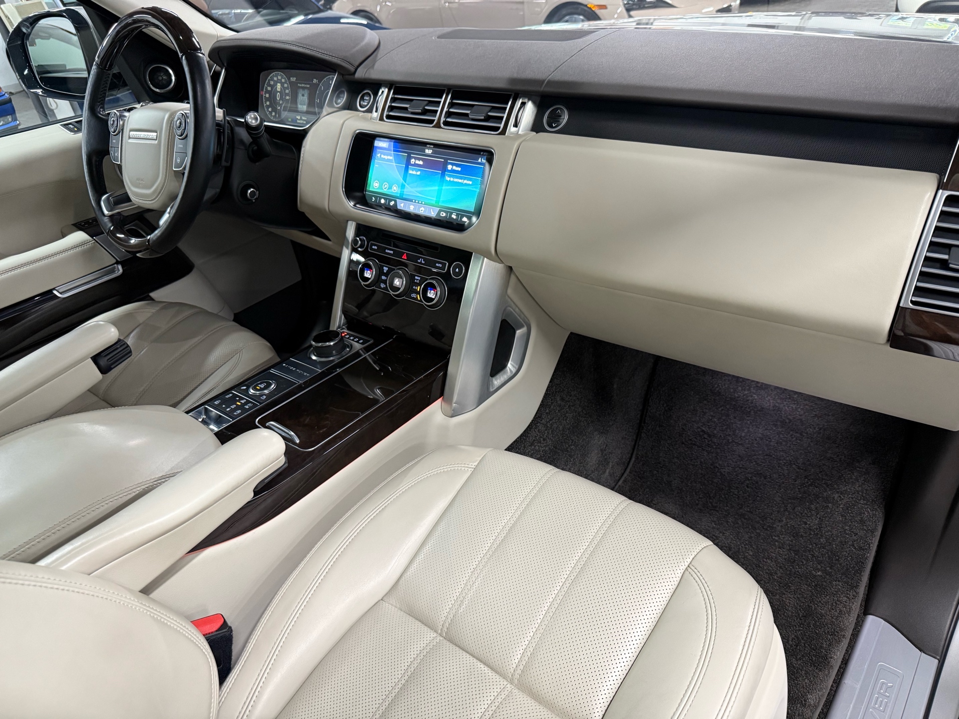 2017 Land Rover Range Rover DIESEL LWB Td6 HSE, Toronto, Cash