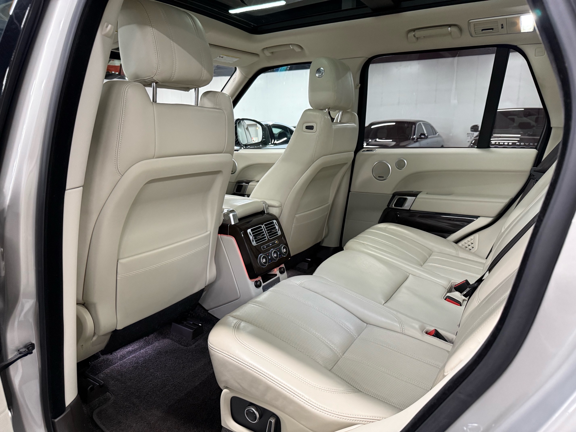 2017 Land Rover Range Rover DIESEL LWB Td6 HSE, Toronto, Cash