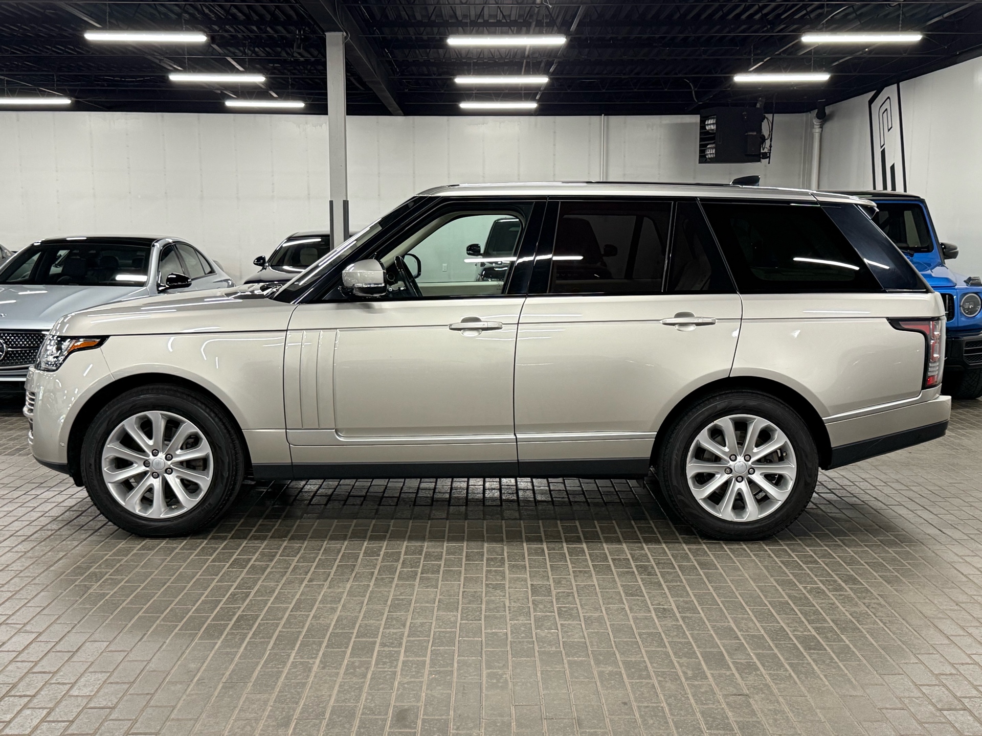 2017 Land Rover Range Rover DIESEL LWB Td6 HSE, Toronto, Cash