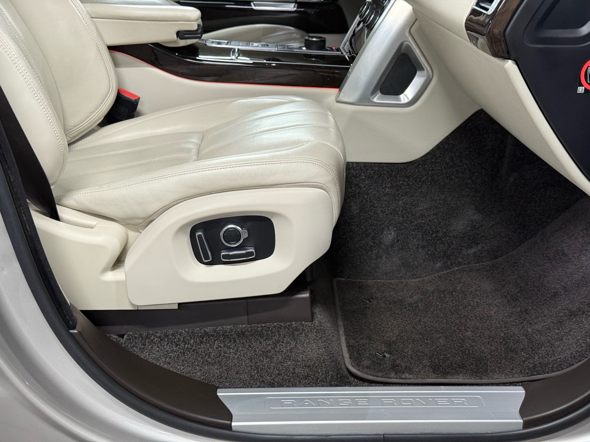 2017 Land Rover Range Rover DIESEL LWB Td6 HSE, Toronto, Cash