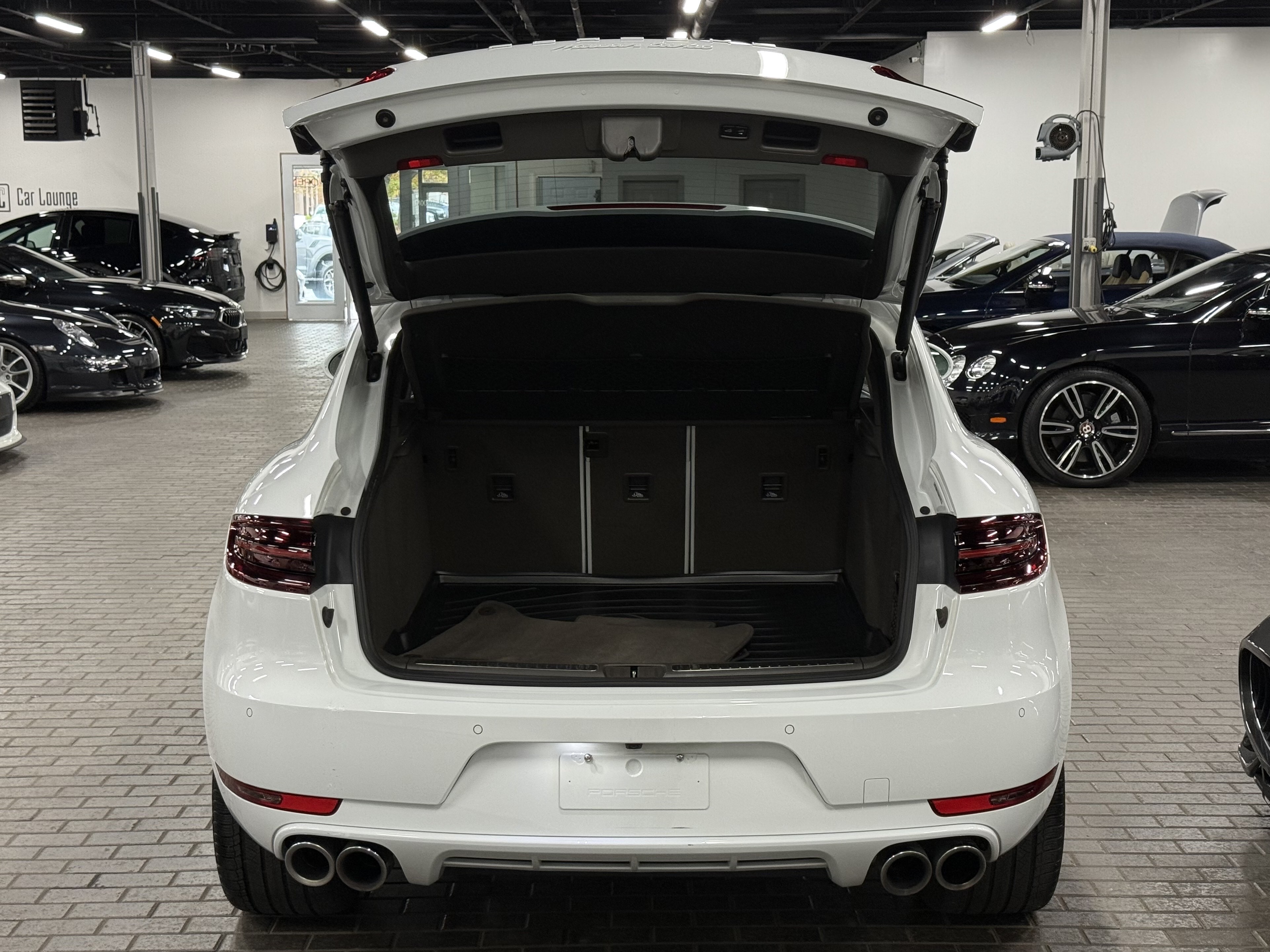 2017 Porsche Macan AWD 4dr Turbo, Toronto, Cash