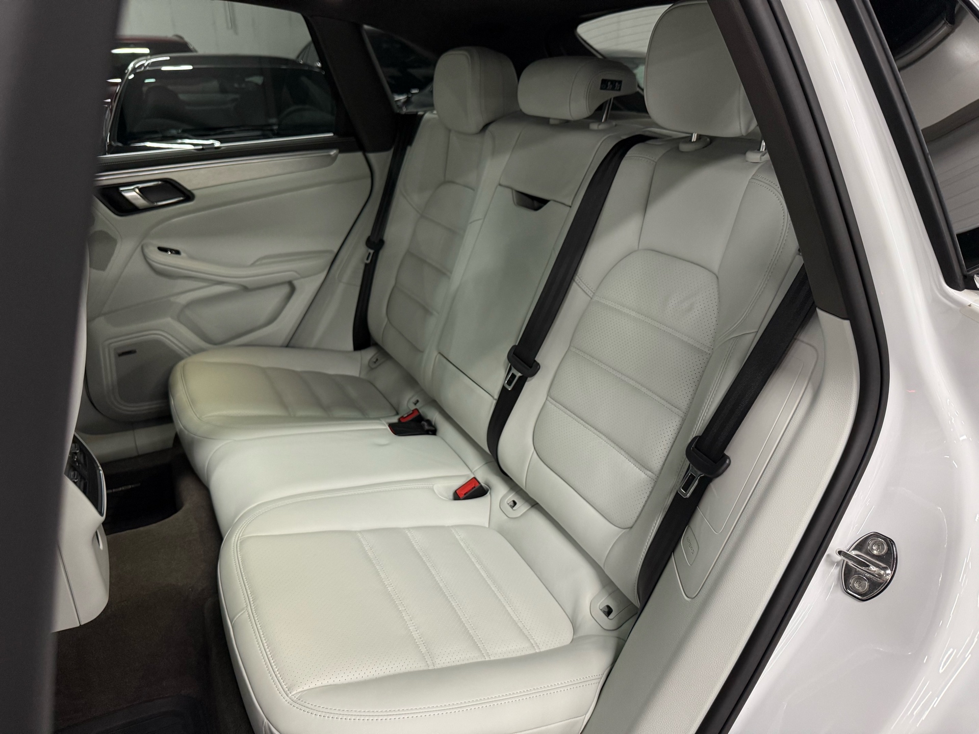 2017 Porsche Macan AWD 4dr Turbo, Toronto, Cash