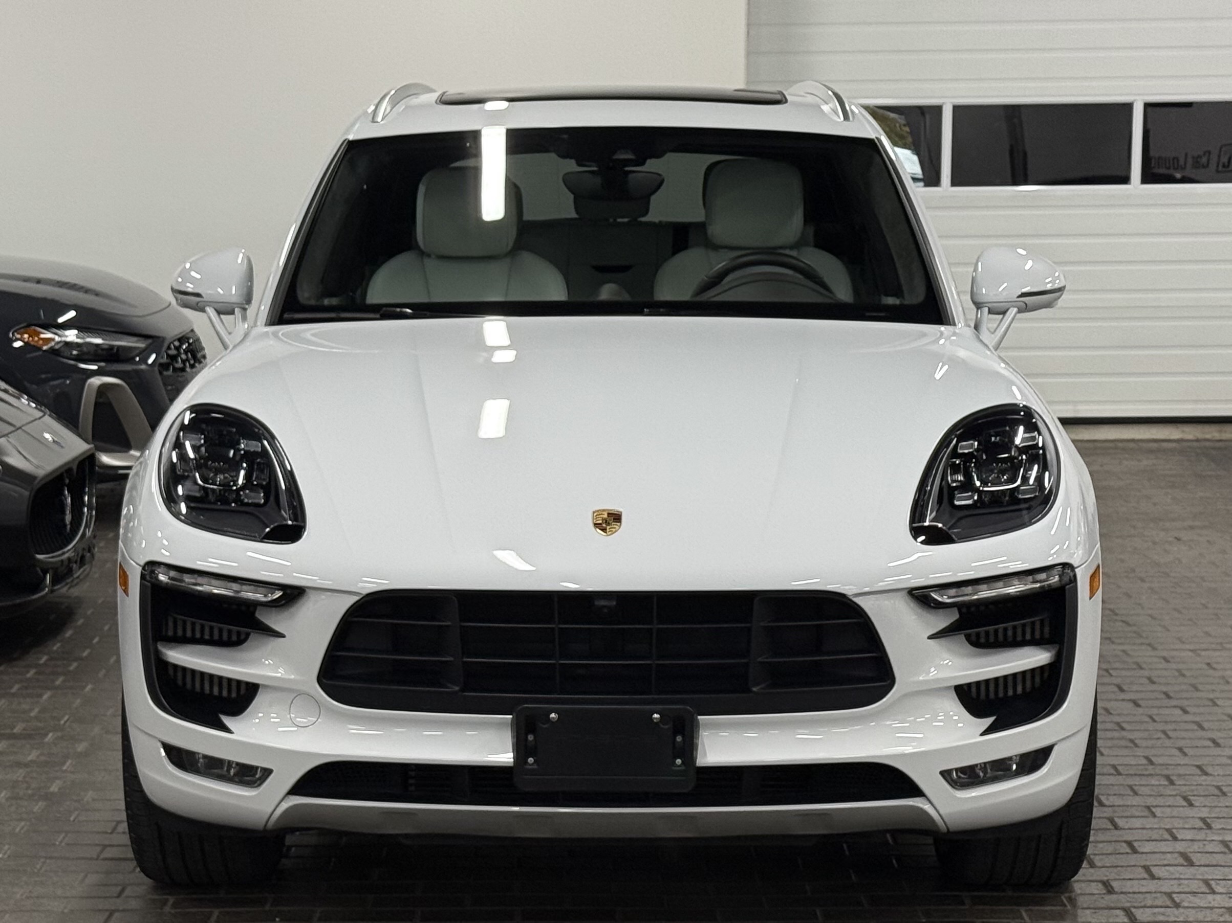 2017 Porsche Macan AWD 4dr Turbo, Toronto, Cash