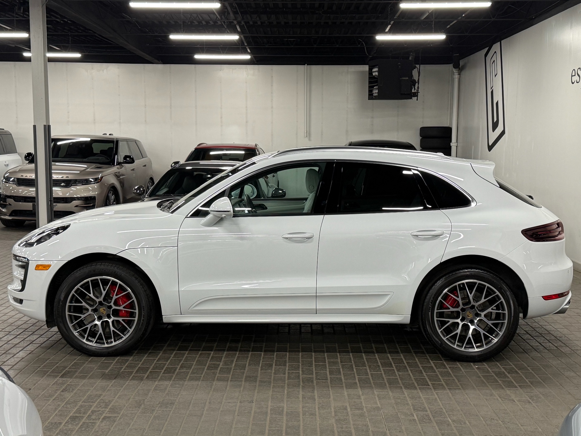 2017 Porsche Macan AWD 4dr Turbo, Toronto, Cash