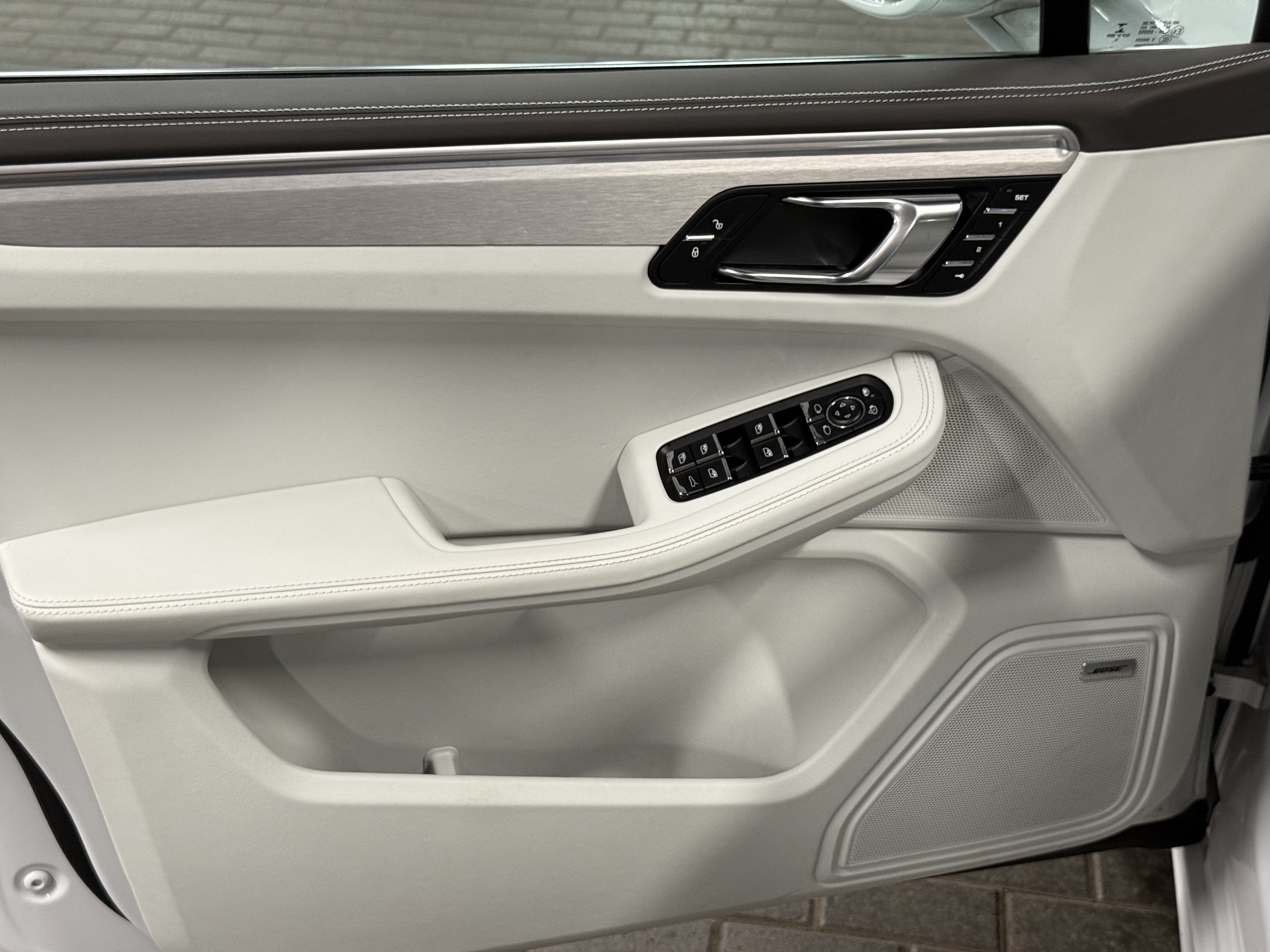 2017 Porsche Macan AWD 4dr Turbo, Toronto, Cash