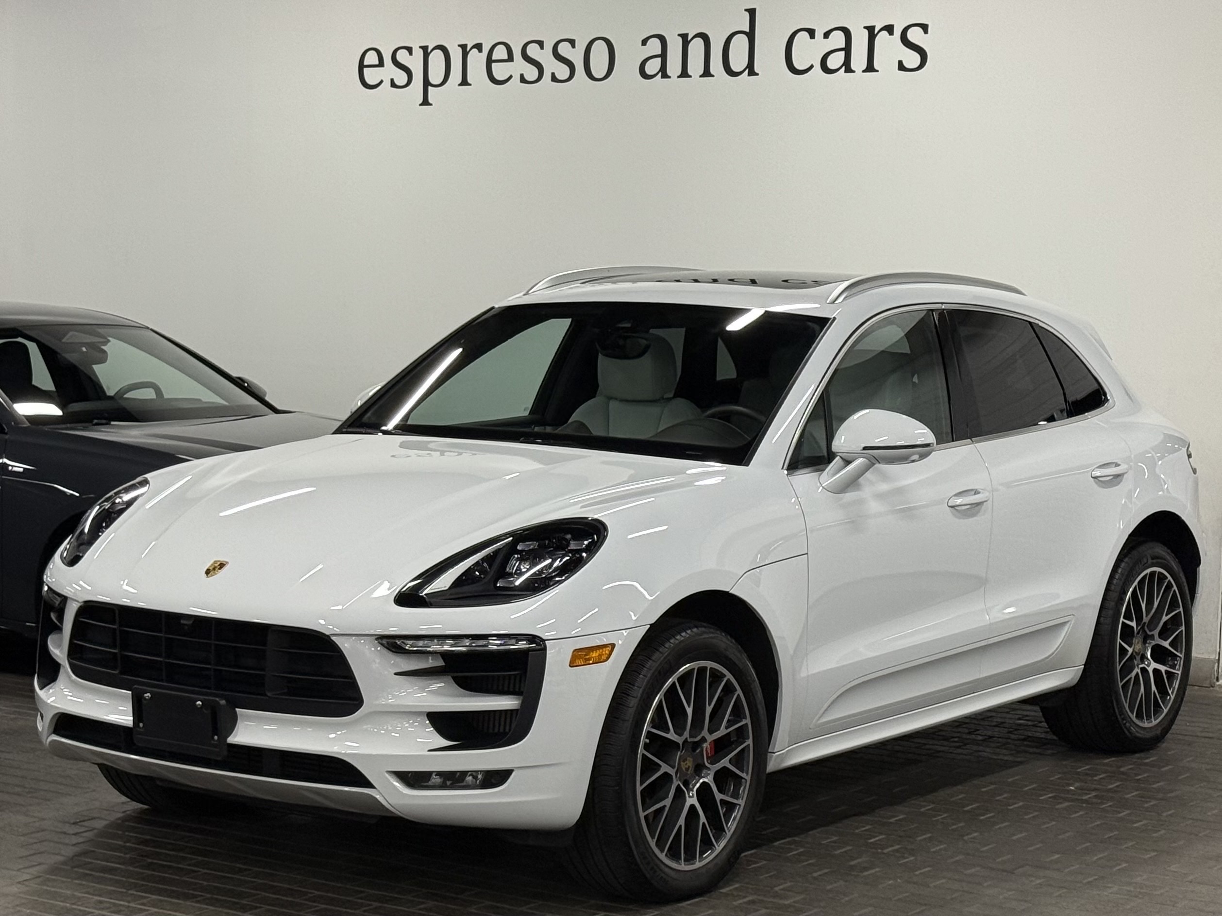 2017 Porsche Macan AWD 4dr Turbo, Toronto, Cash