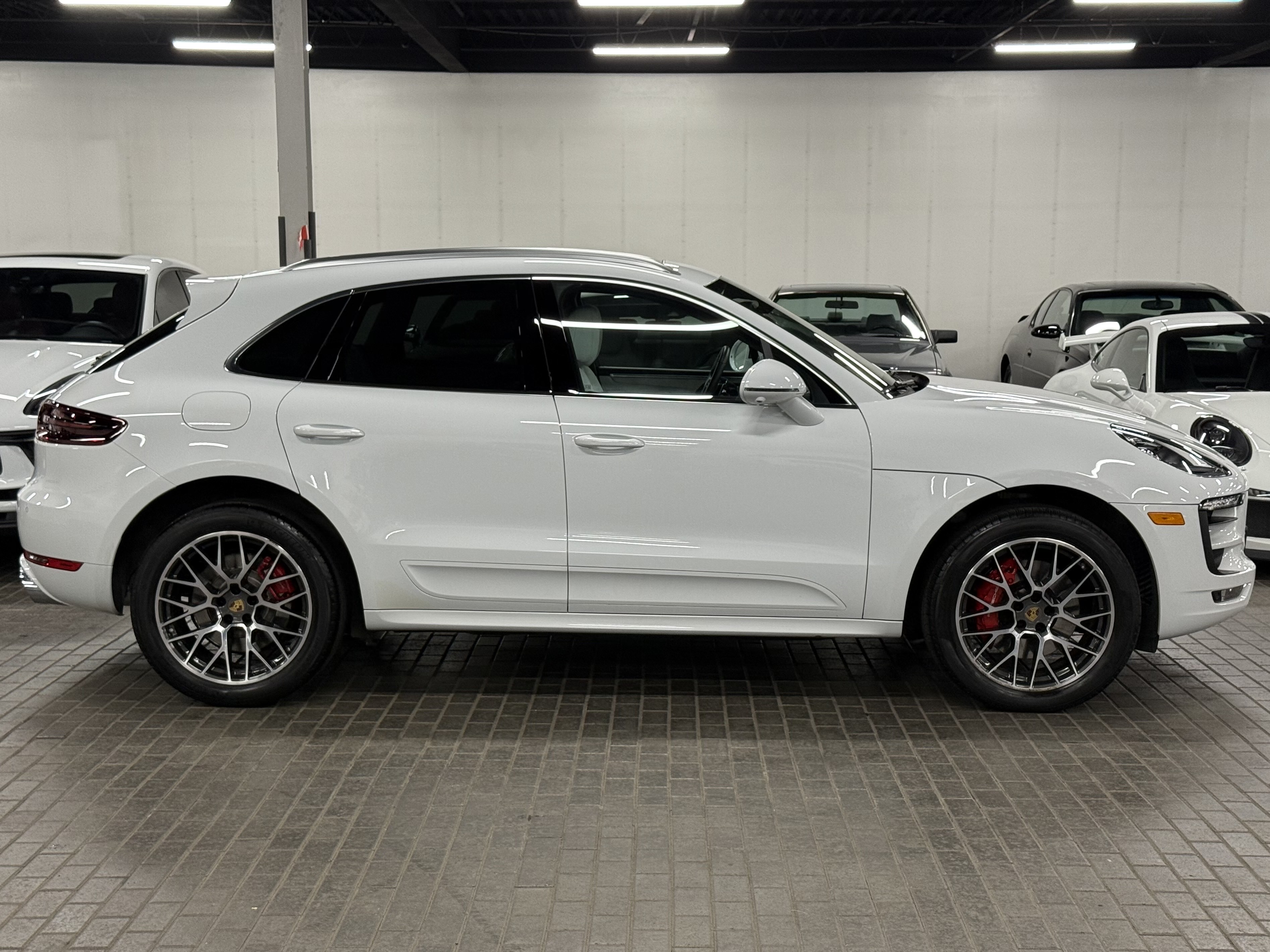 2017 Porsche Macan AWD 4dr Turbo, Toronto, Cash