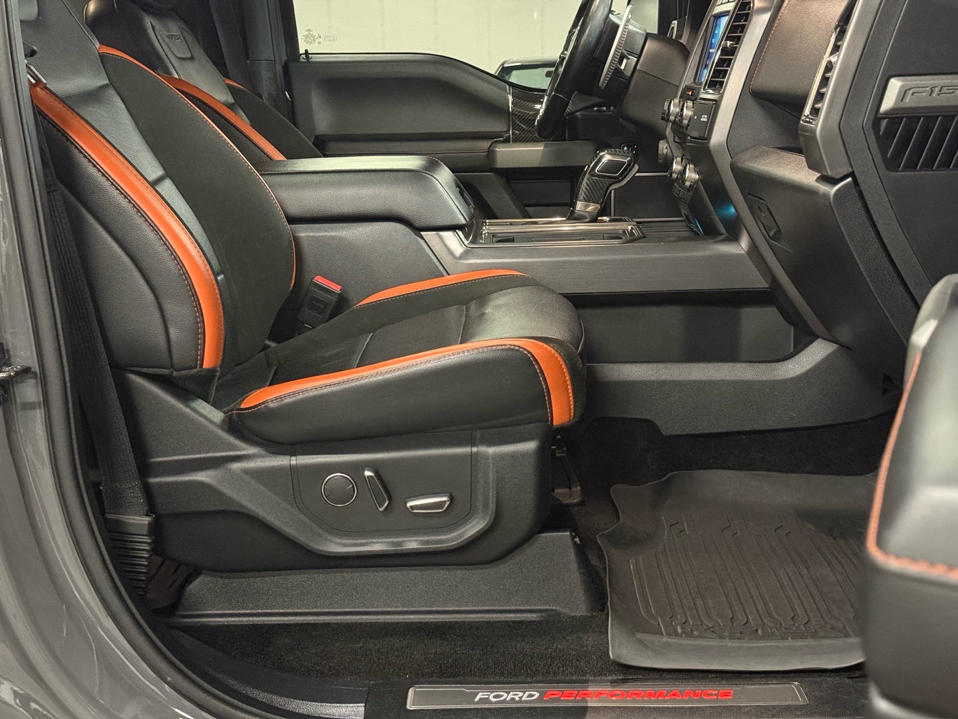 2018 Ford F-150 Raptor 4WD SuperCrew 5.5' Box, Toronto, Cash