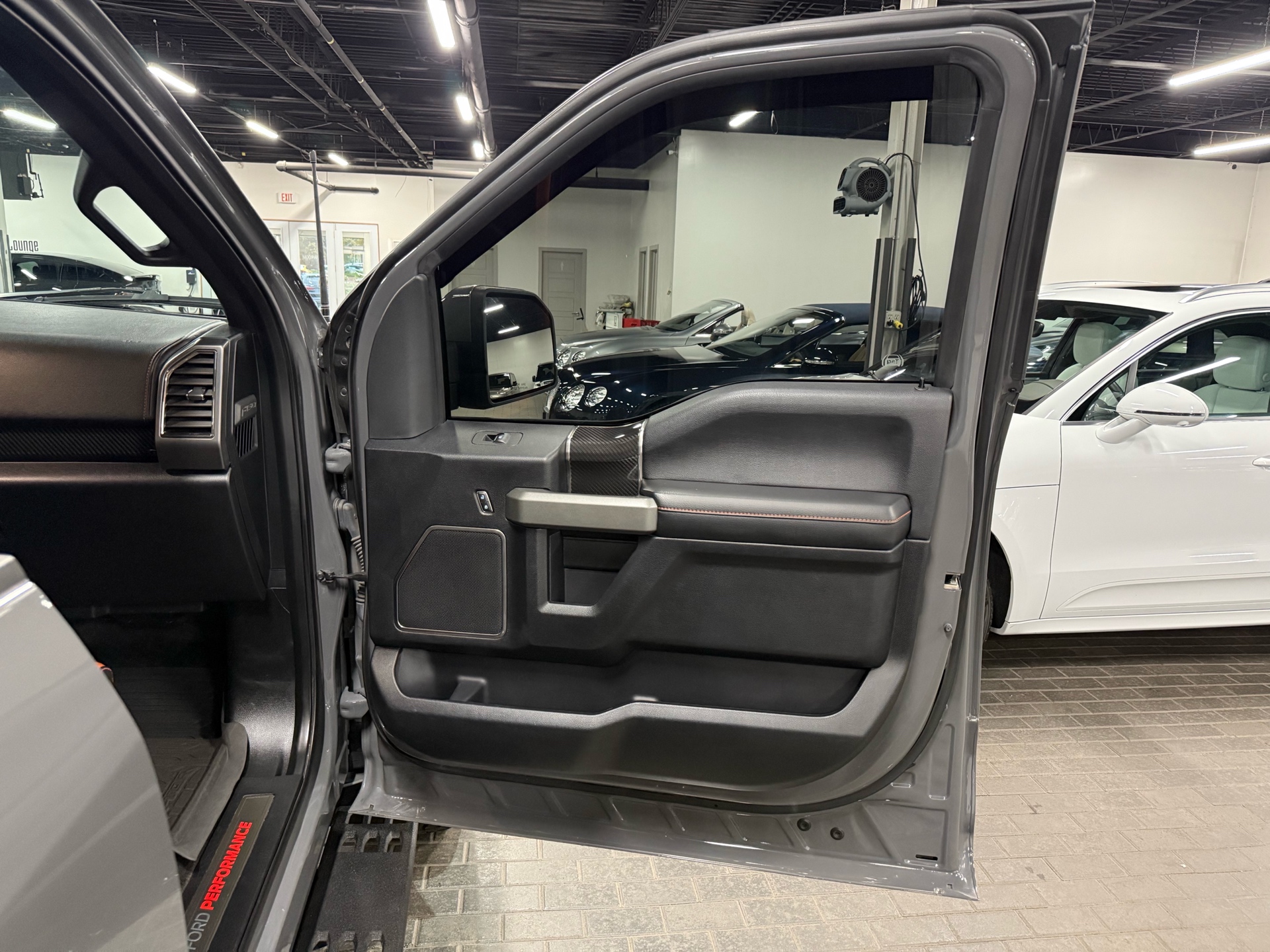 2018 Ford F-150 Raptor 4WD SuperCrew 5.5' Box, Toronto, Cash