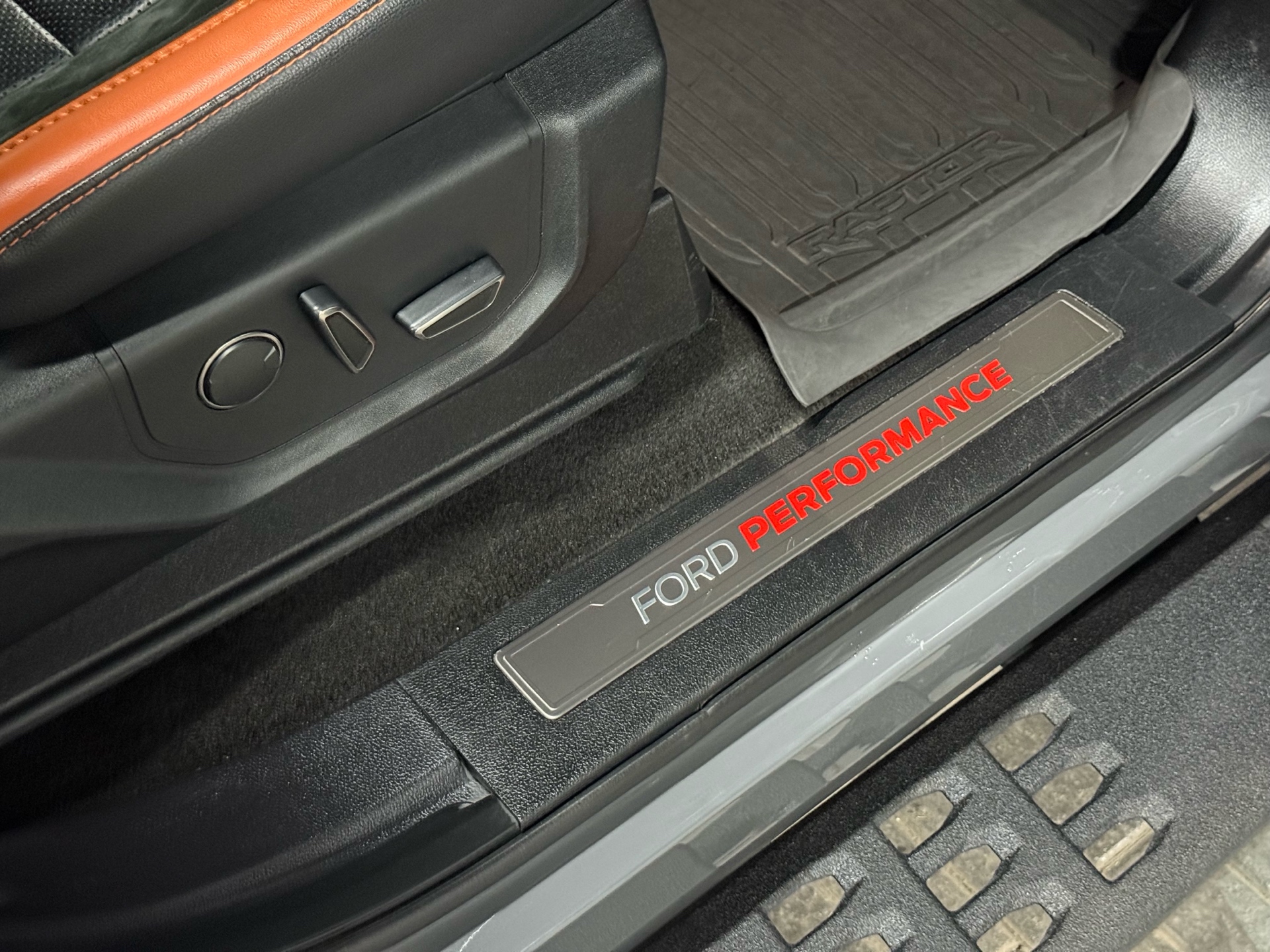 2018 Ford F-150 Raptor 4WD SuperCrew 5.5' Box, Toronto, Cash