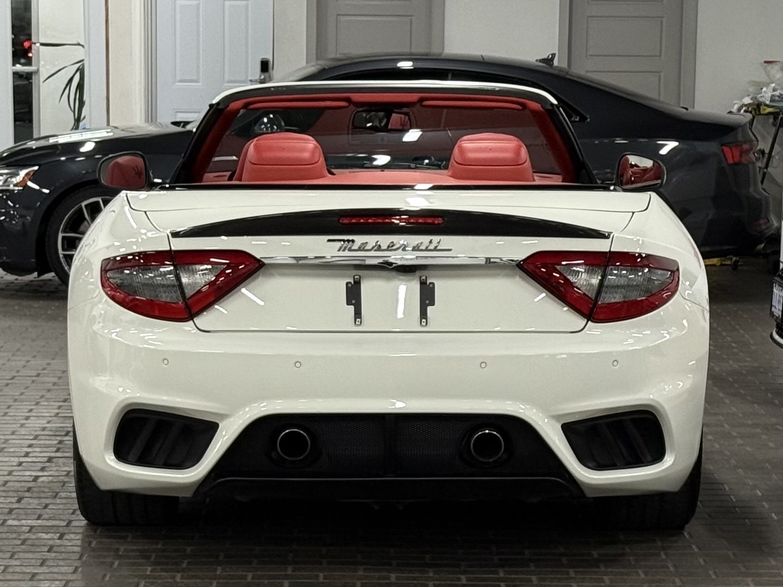 2018 Maserati Granturismo MC Convertible 4.7L, 多伦多, 全款车