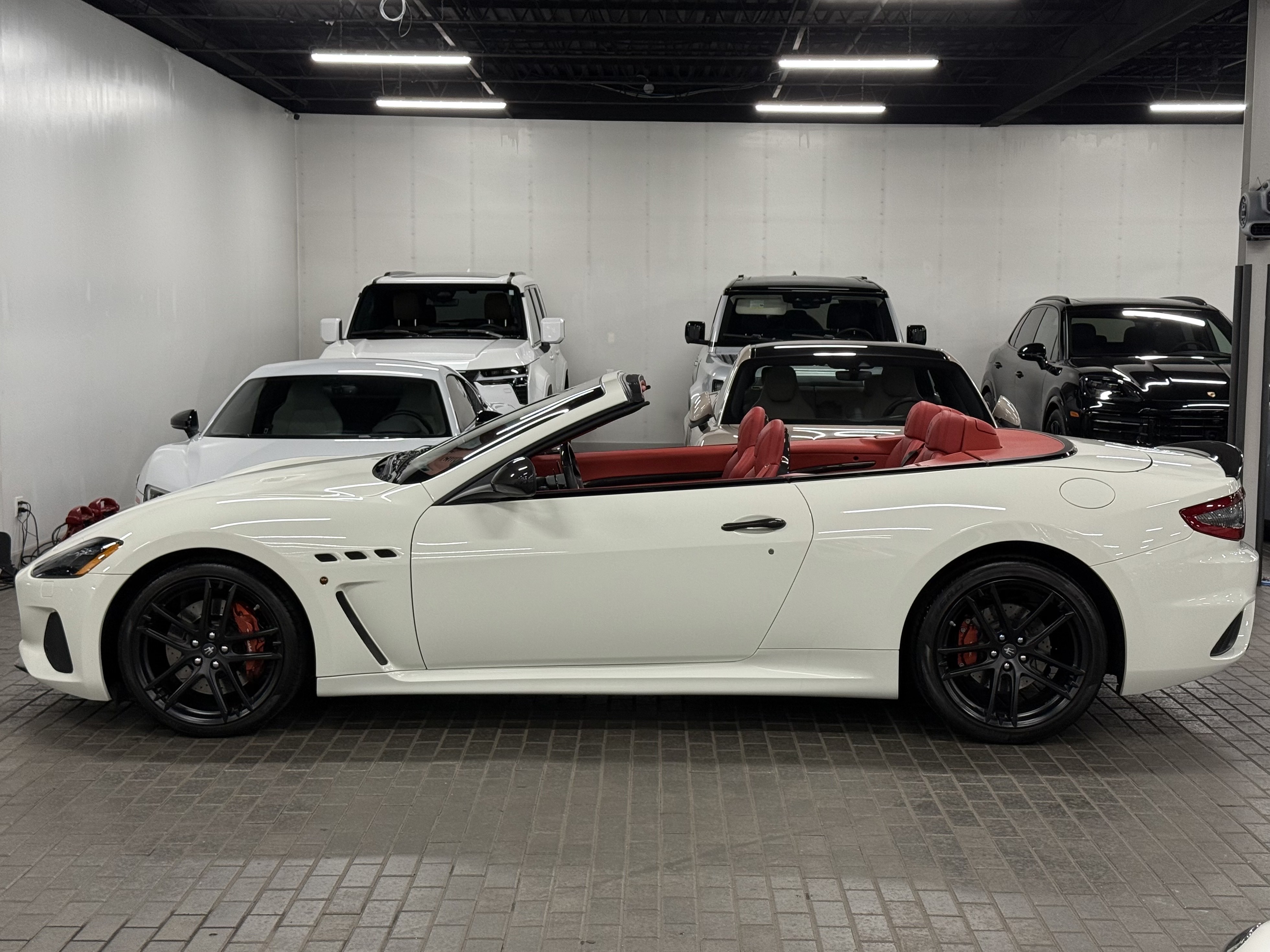 2018 Maserati Granturismo MC Convertible 4.7L, 多伦多, 全款车
