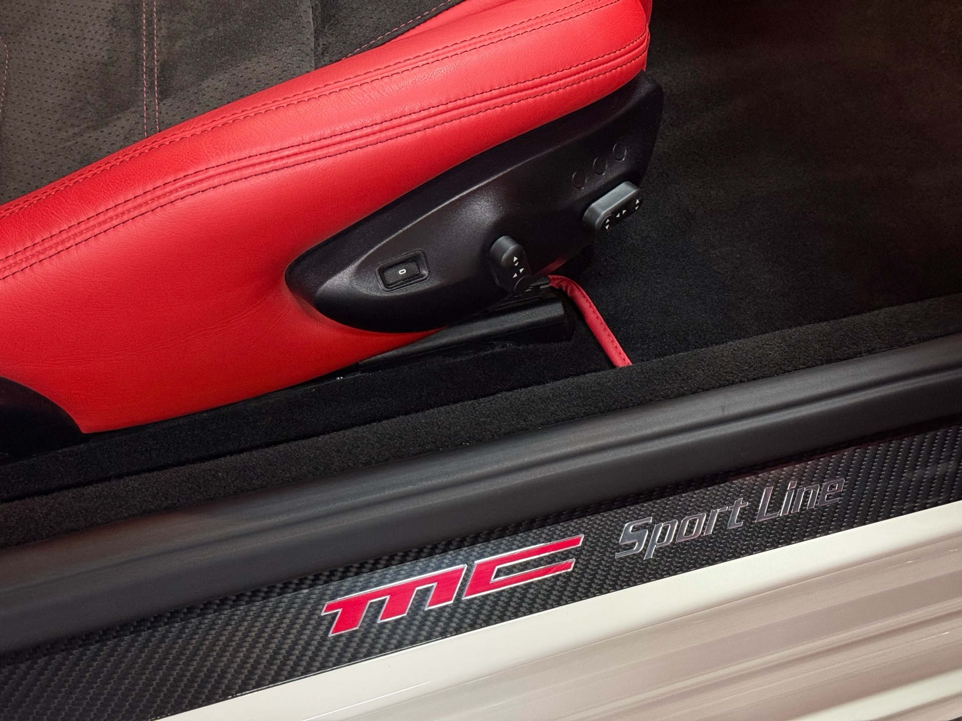 2018 Maserati Granturismo MC Convertible 4.7L, 多伦多, 全款车