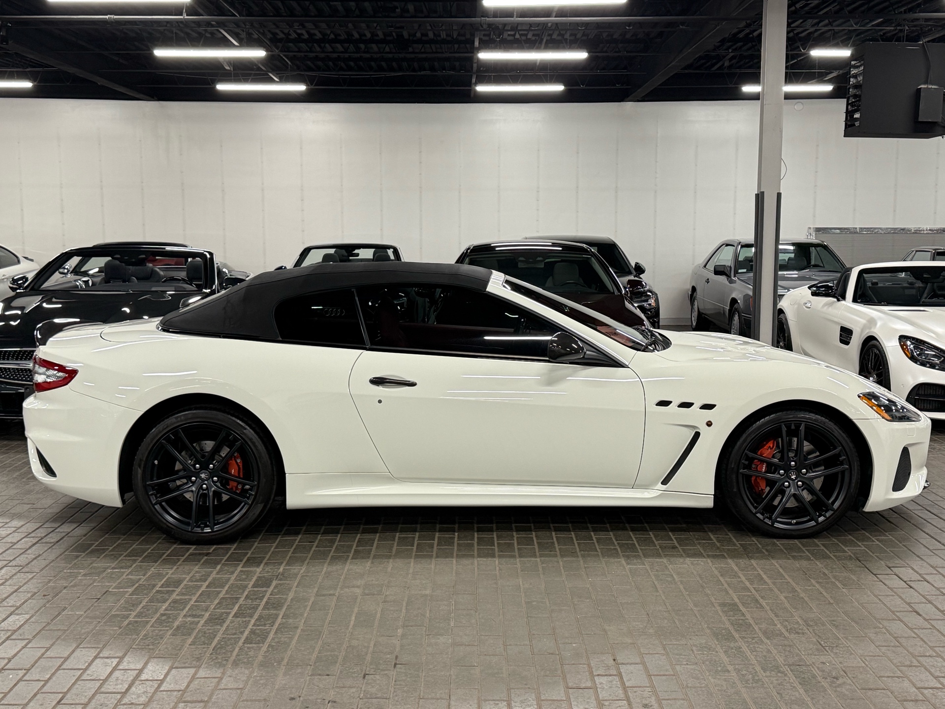 2018 Maserati Granturismo MC Convertible 4.7L, 多伦多, 全款车