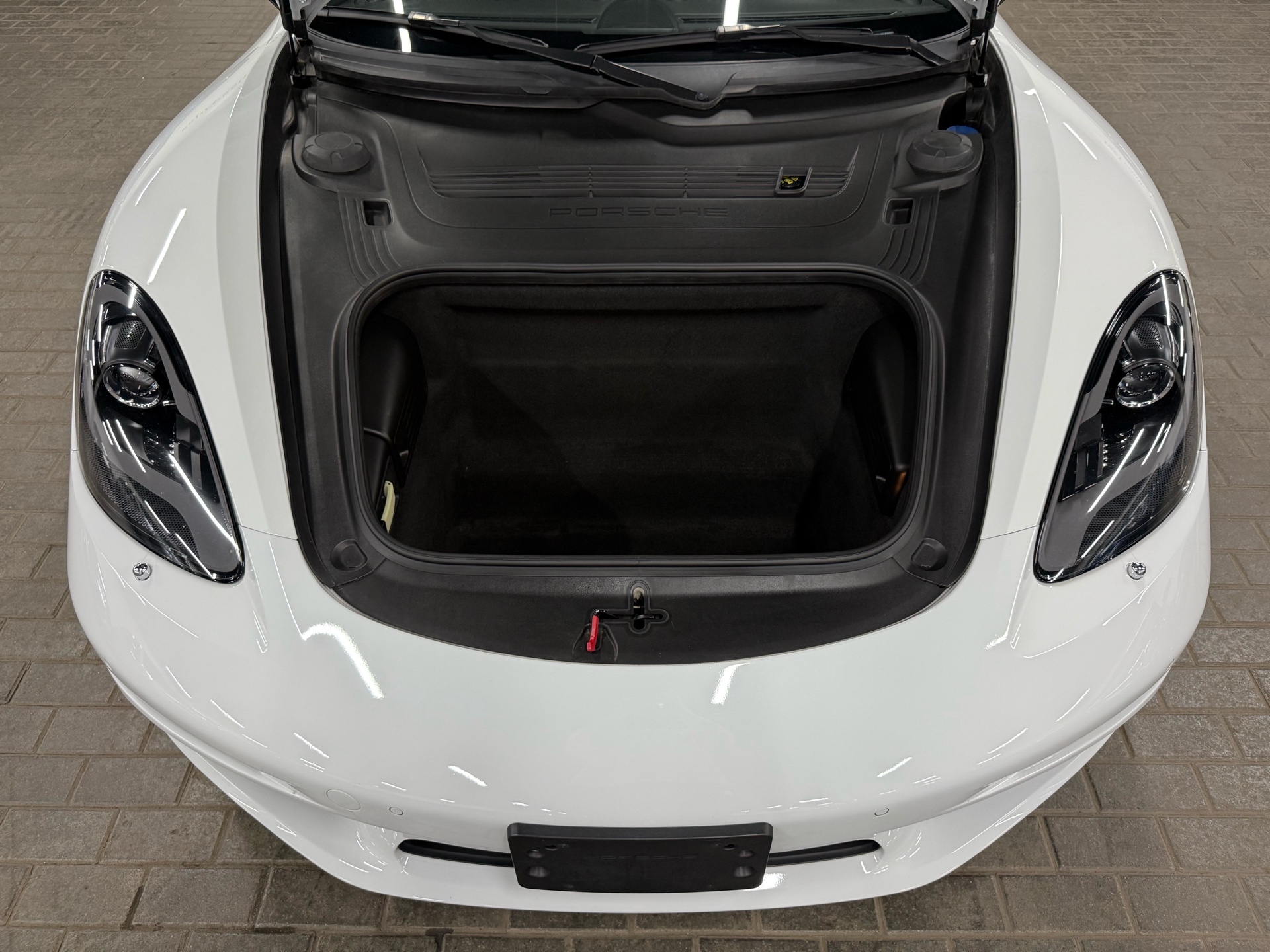 2018 Porsche 718 Cayman Coupe, Toronto, Cash