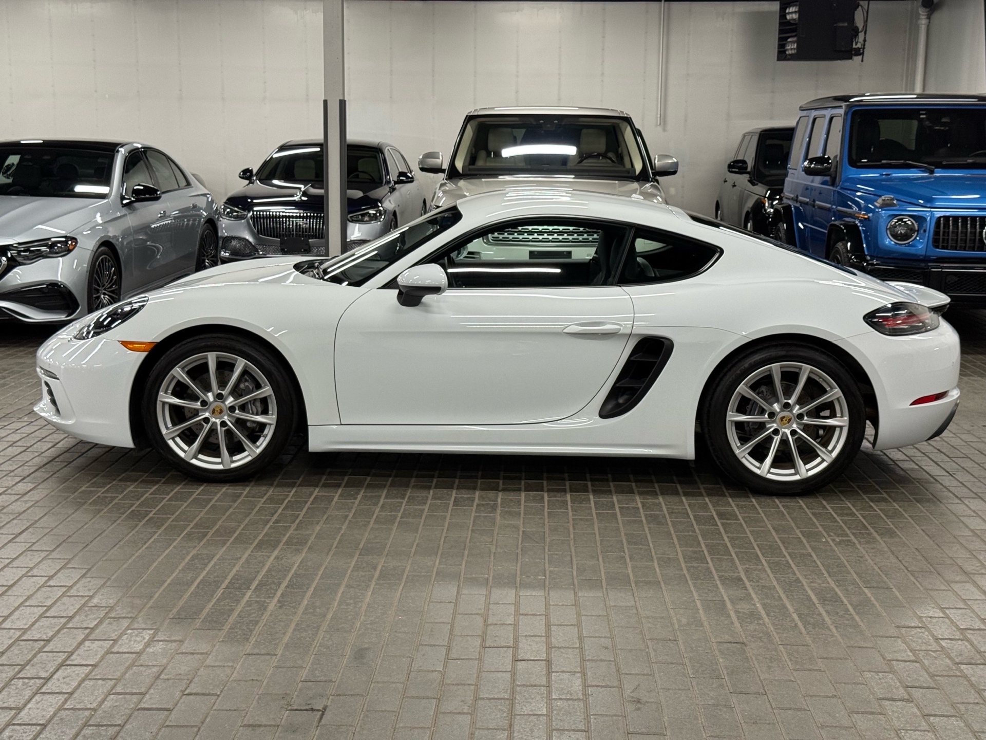 2018 Porsche 718 Cayman Coupe, Toronto, Cash