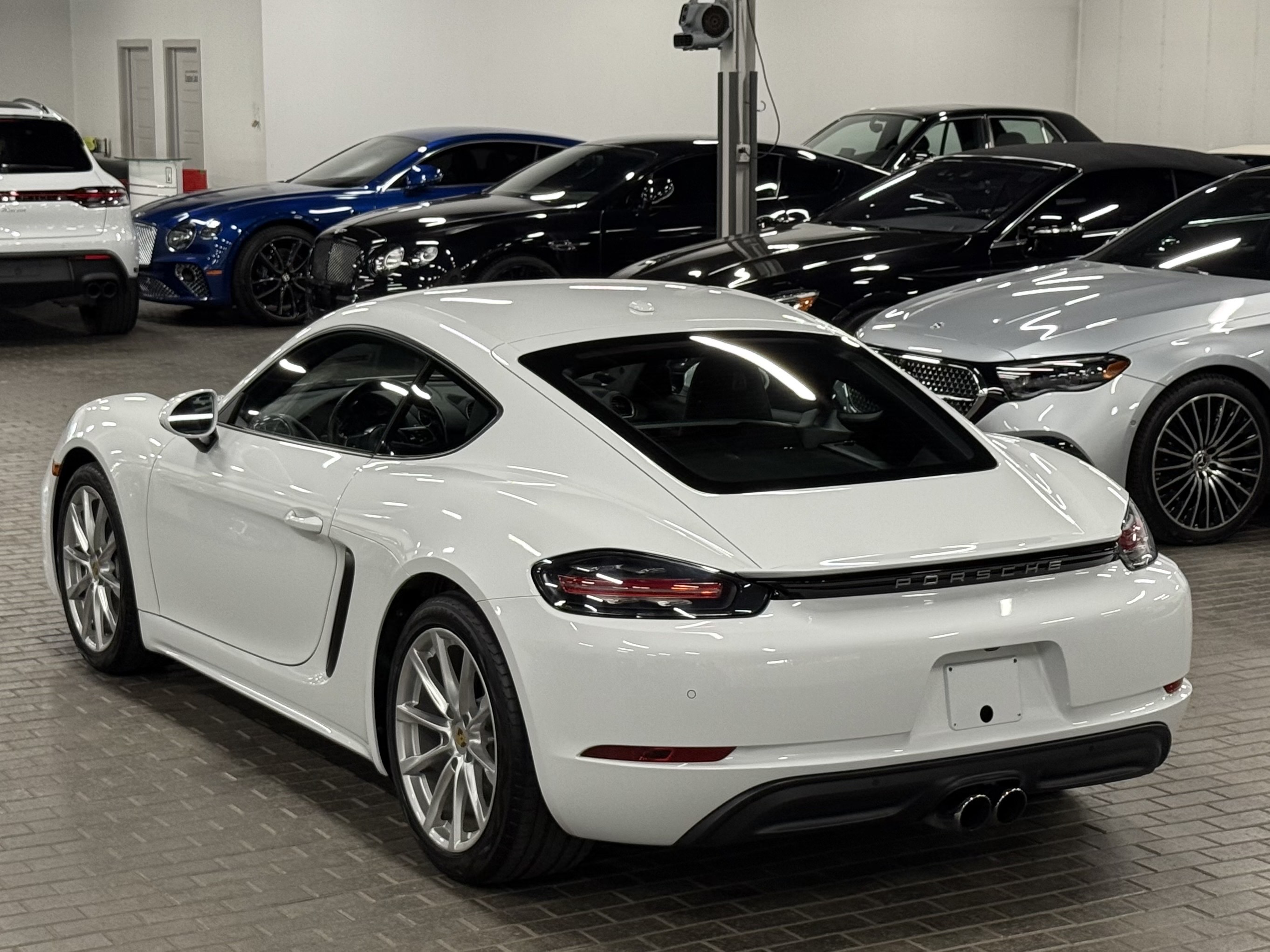 2018 Porsche 718 Cayman Coupe, Toronto, Cash