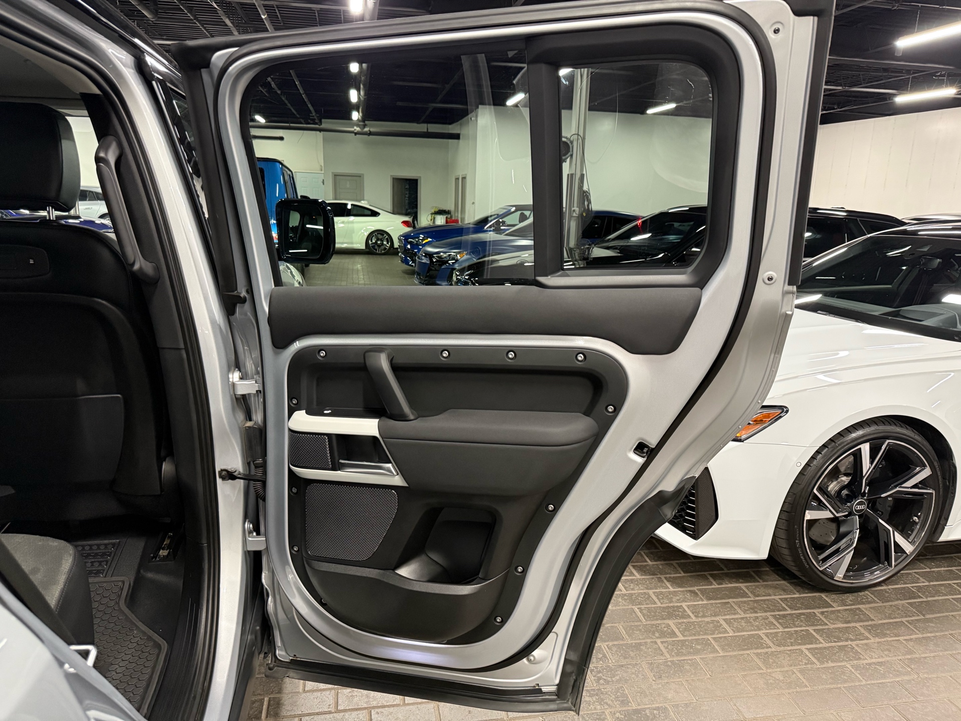 2020 Land Rover Defender 110 First Edition AWD, Toronto, Cash
