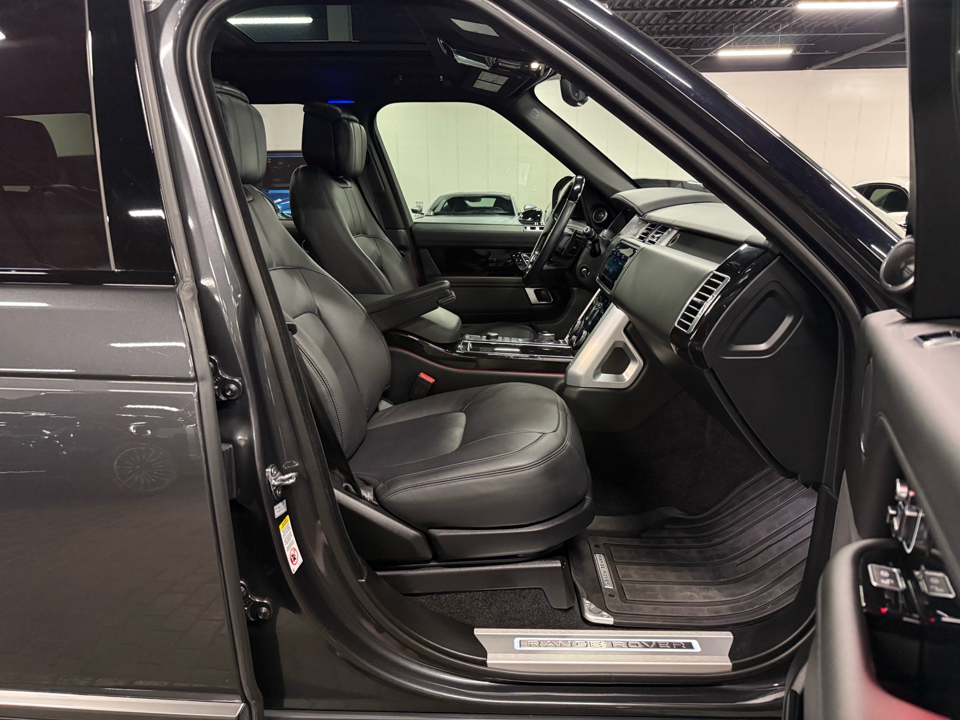 2020 Land Rover Range Rover P525 5.0L V8 Supercharged HSE SWB, Toronto, Cash