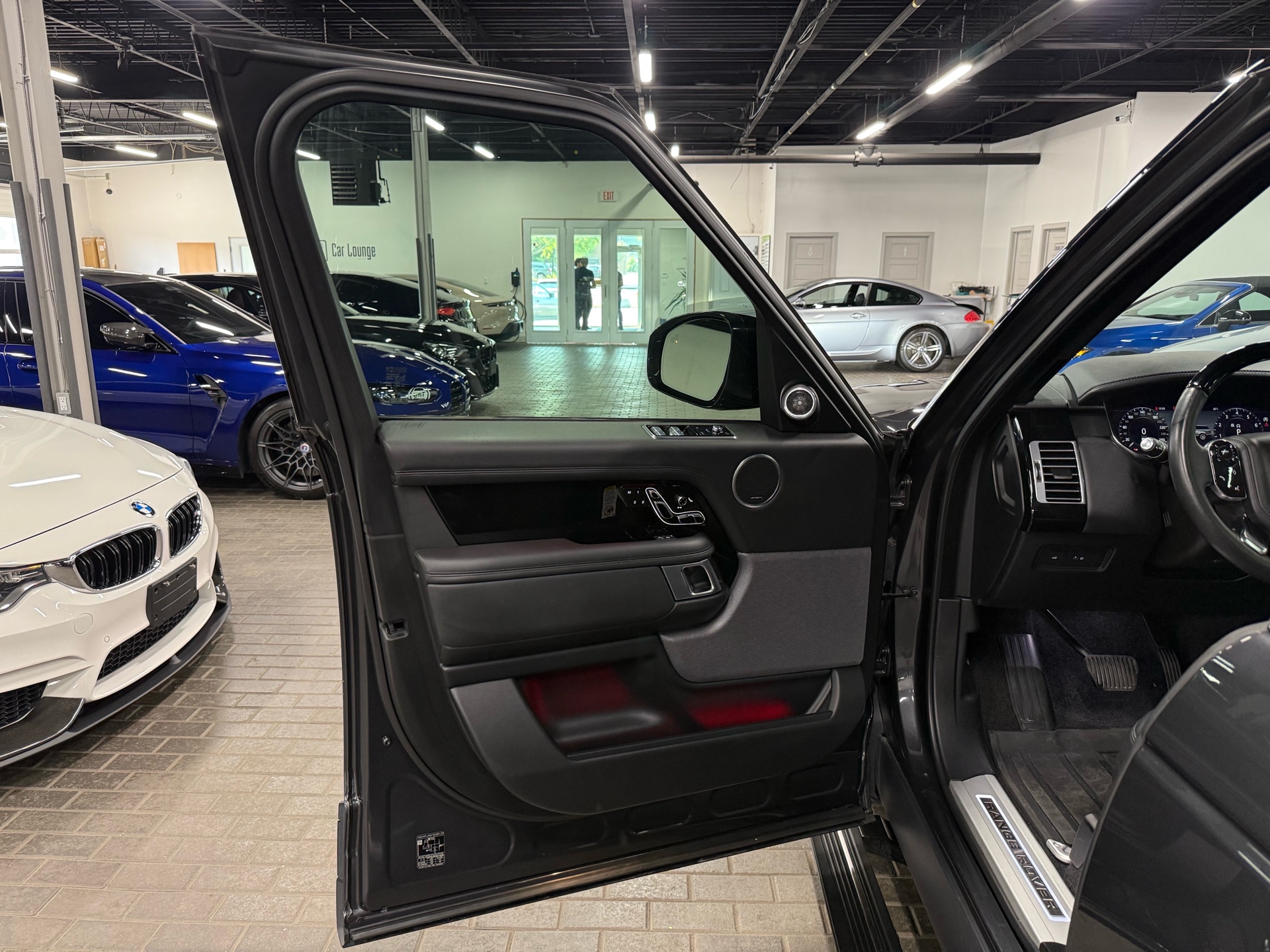 2020 Land Rover Range Rover P525 5.0L V8 Supercharged HSE SWB, Toronto, Cash