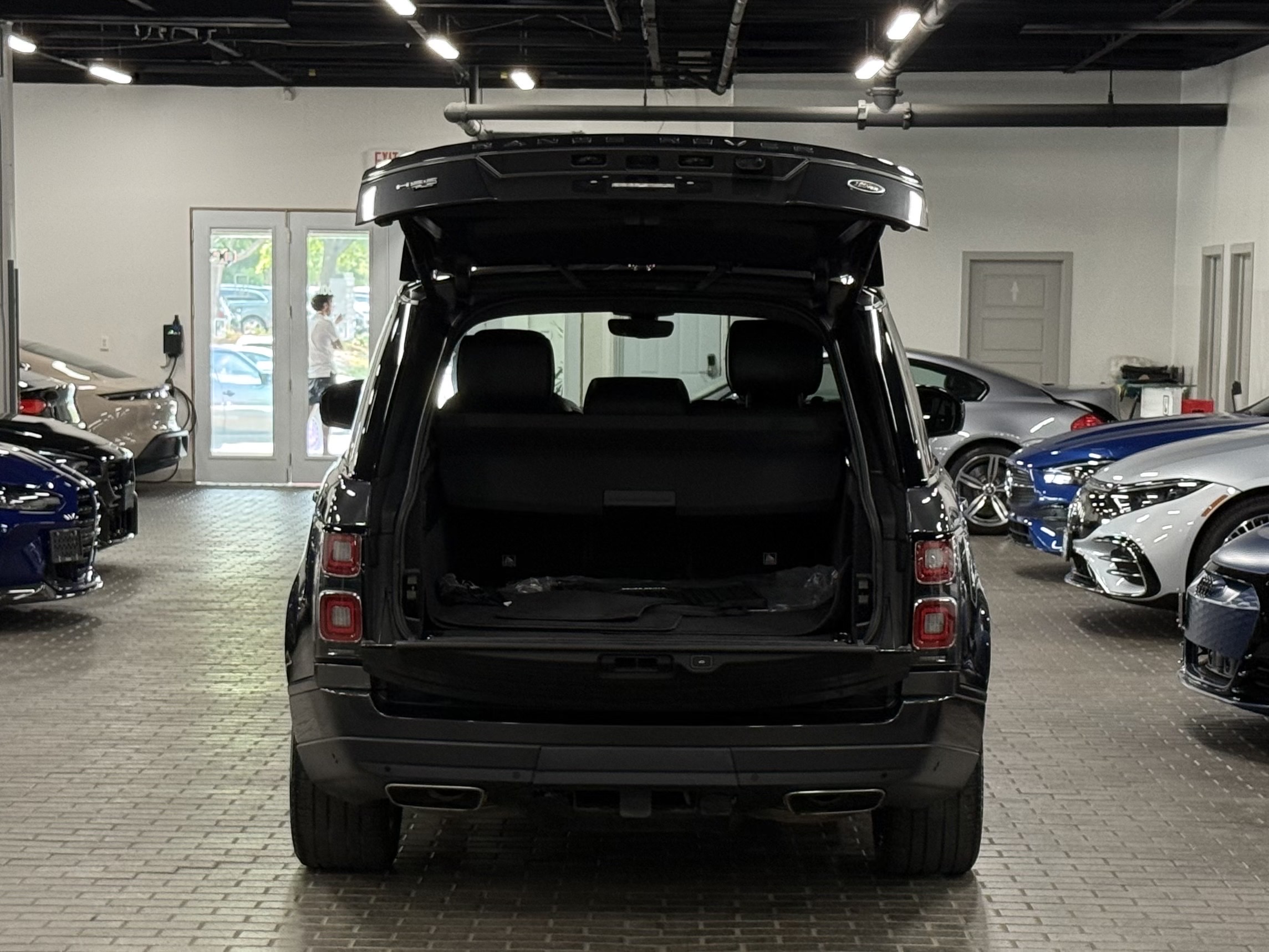 2020 Land Rover Range Rover P525 5.0L V8 Supercharged HSE SWB, Toronto, Cash