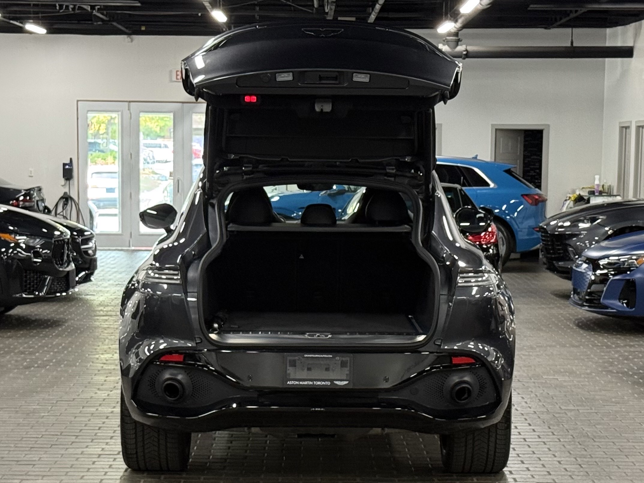 2021 Aston Martin DBX AWD, 多伦多, 全款车