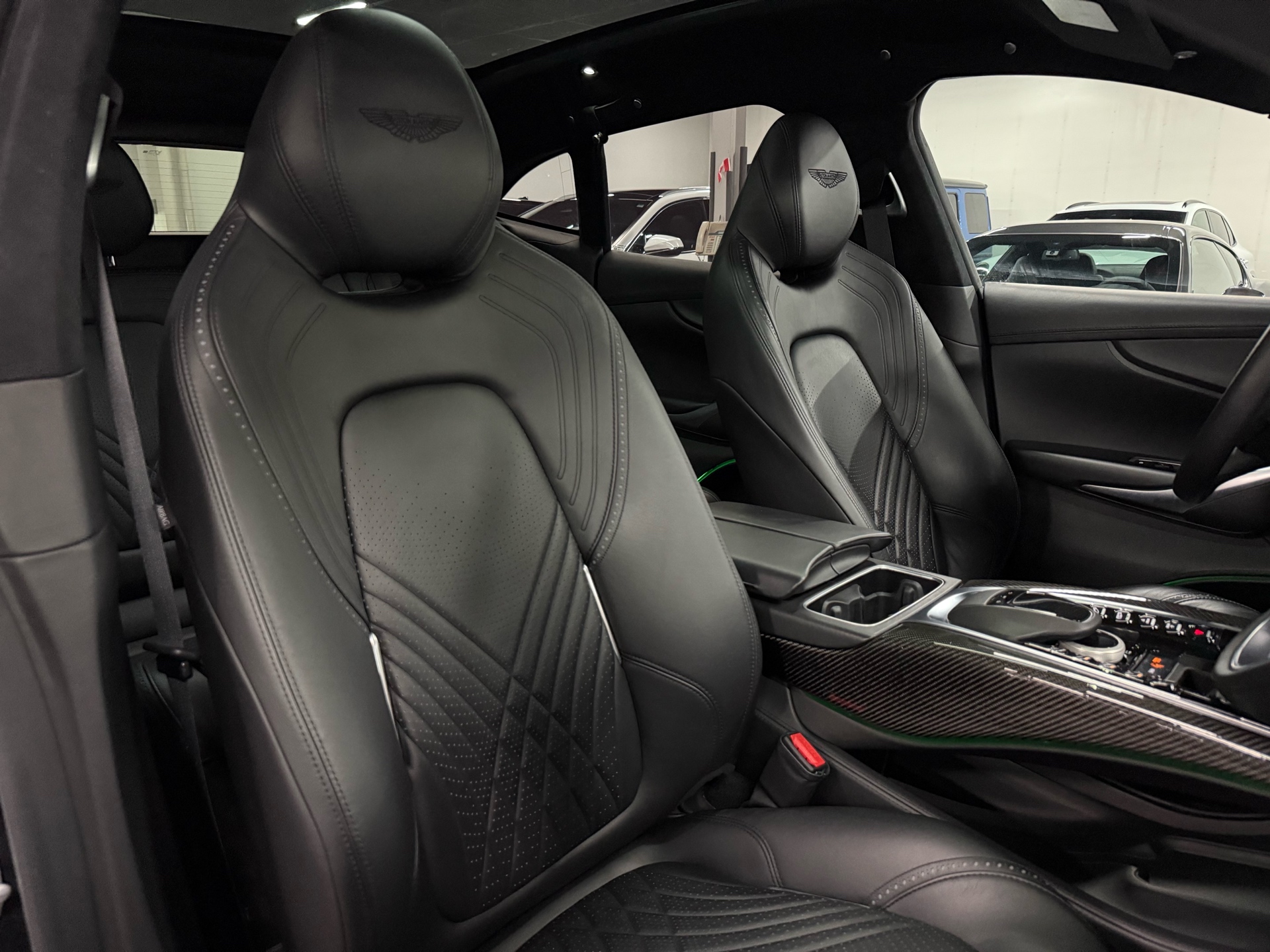 2021 Aston Martin DBX AWD, 多伦多, 全款车