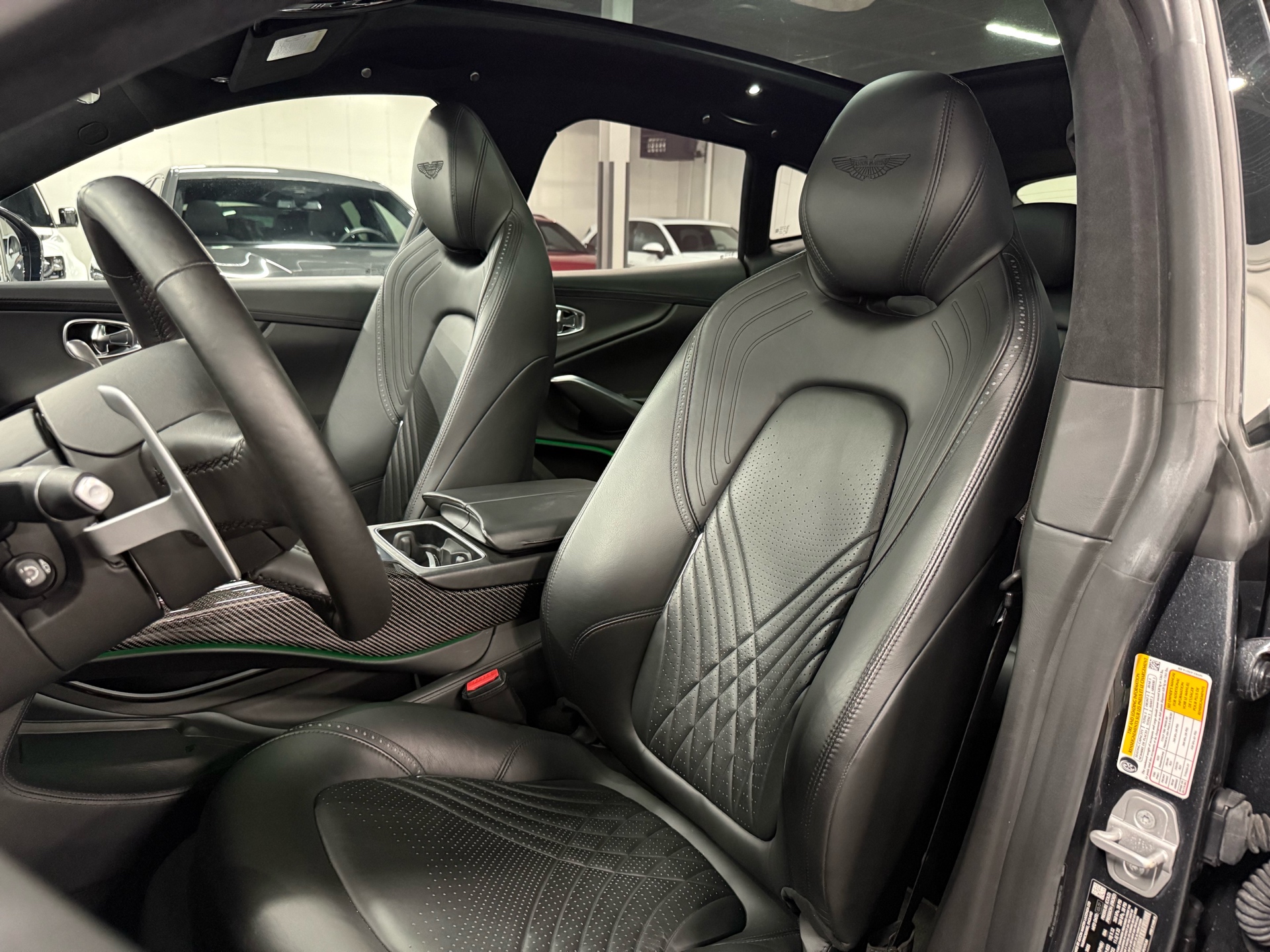 2021 Aston Martin DBX AWD, 多伦多, 全款车