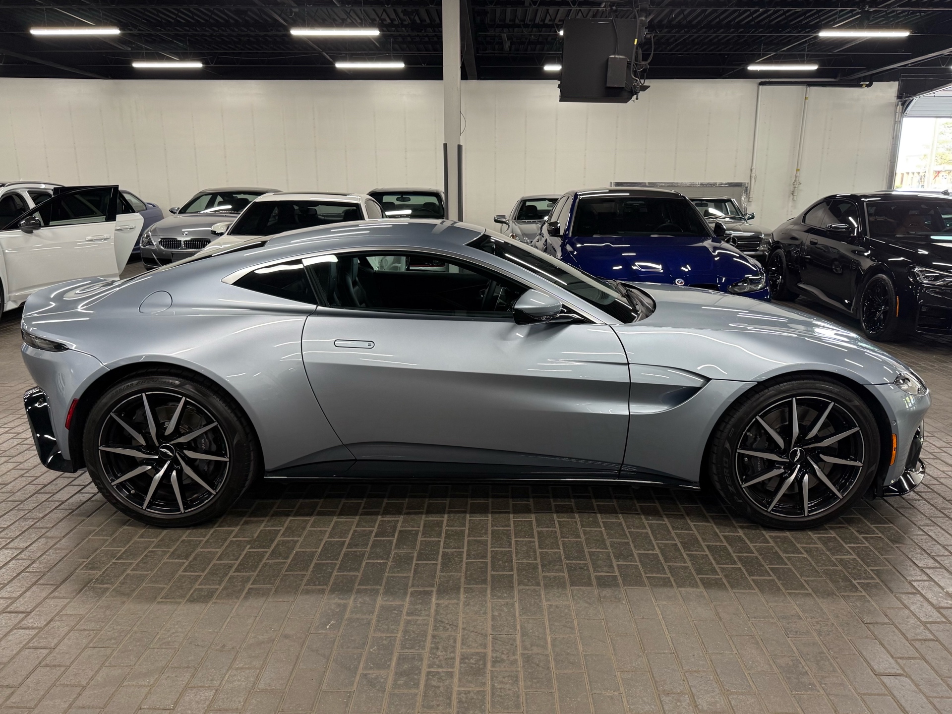 2021 Aston Martin Vantage Coupe Automatic, Toronto, Cash