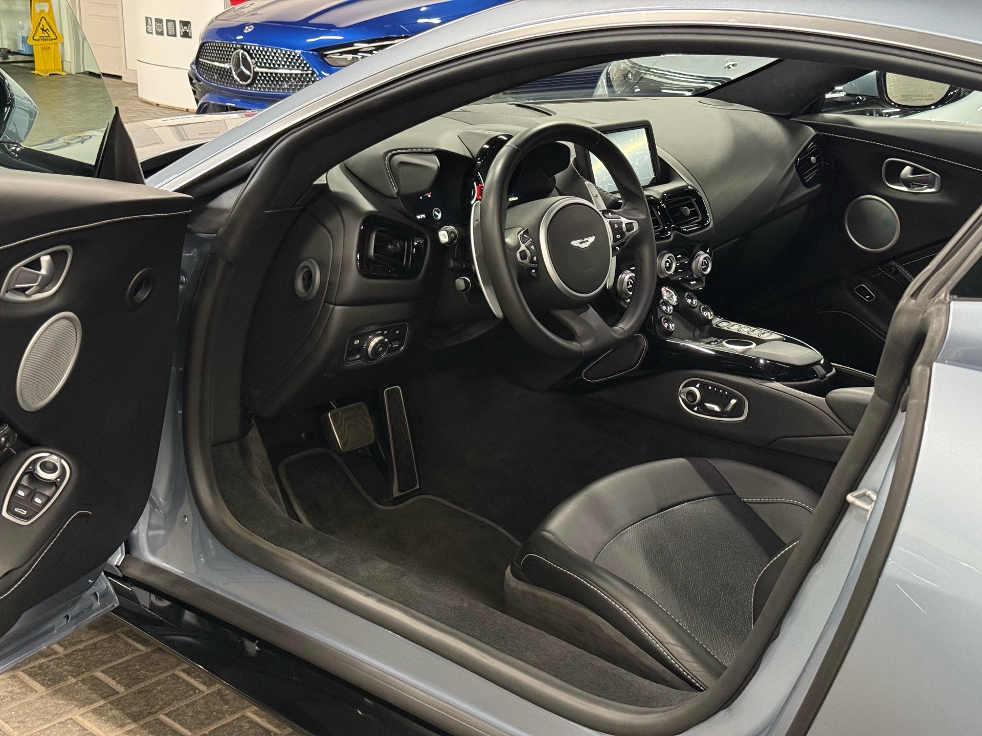 2021 Aston Martin Vantage Coupe Automatic, Toronto, Cash