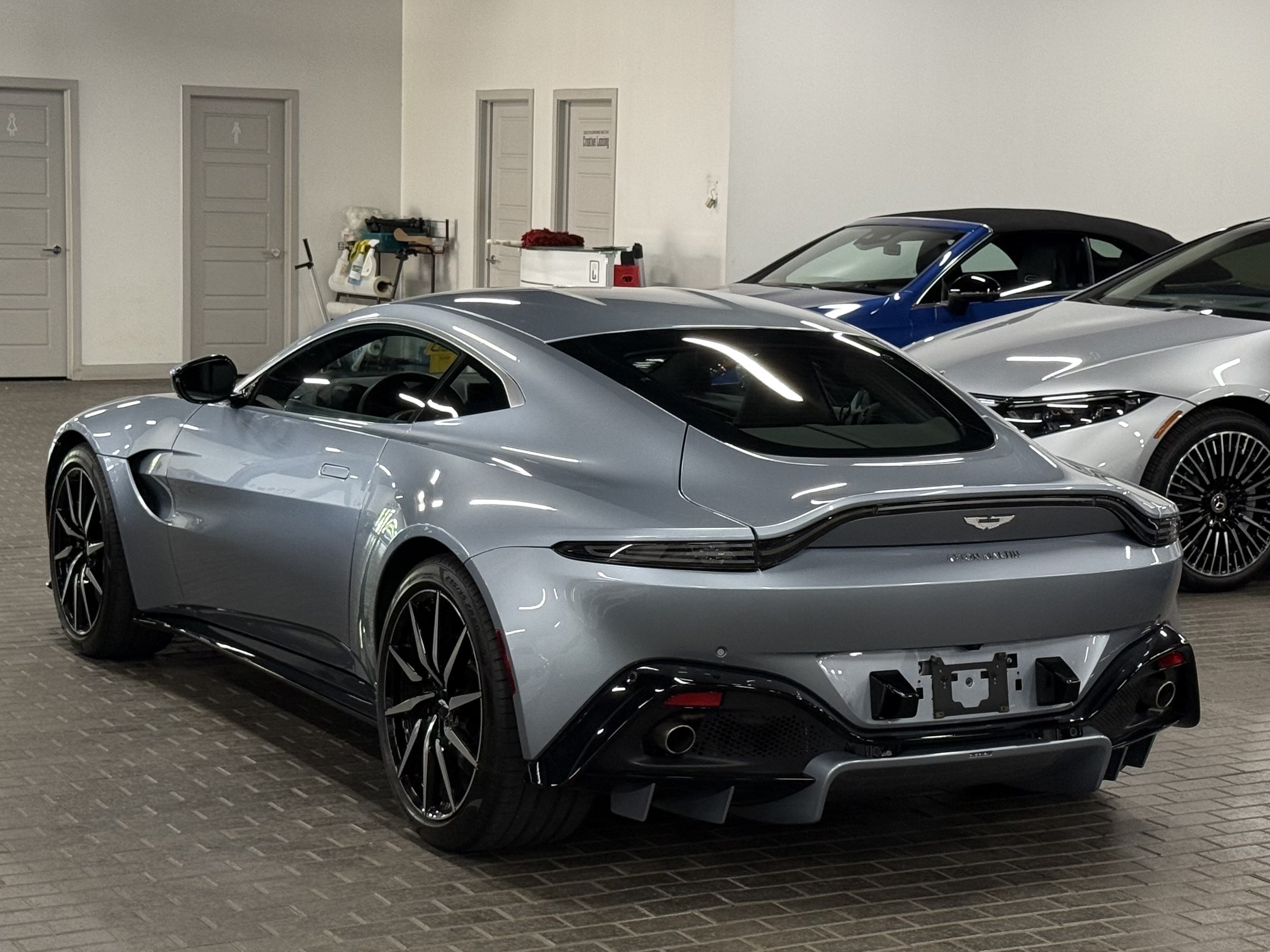 2021 Aston Martin Vantage Coupe Automatic, Toronto, Cash