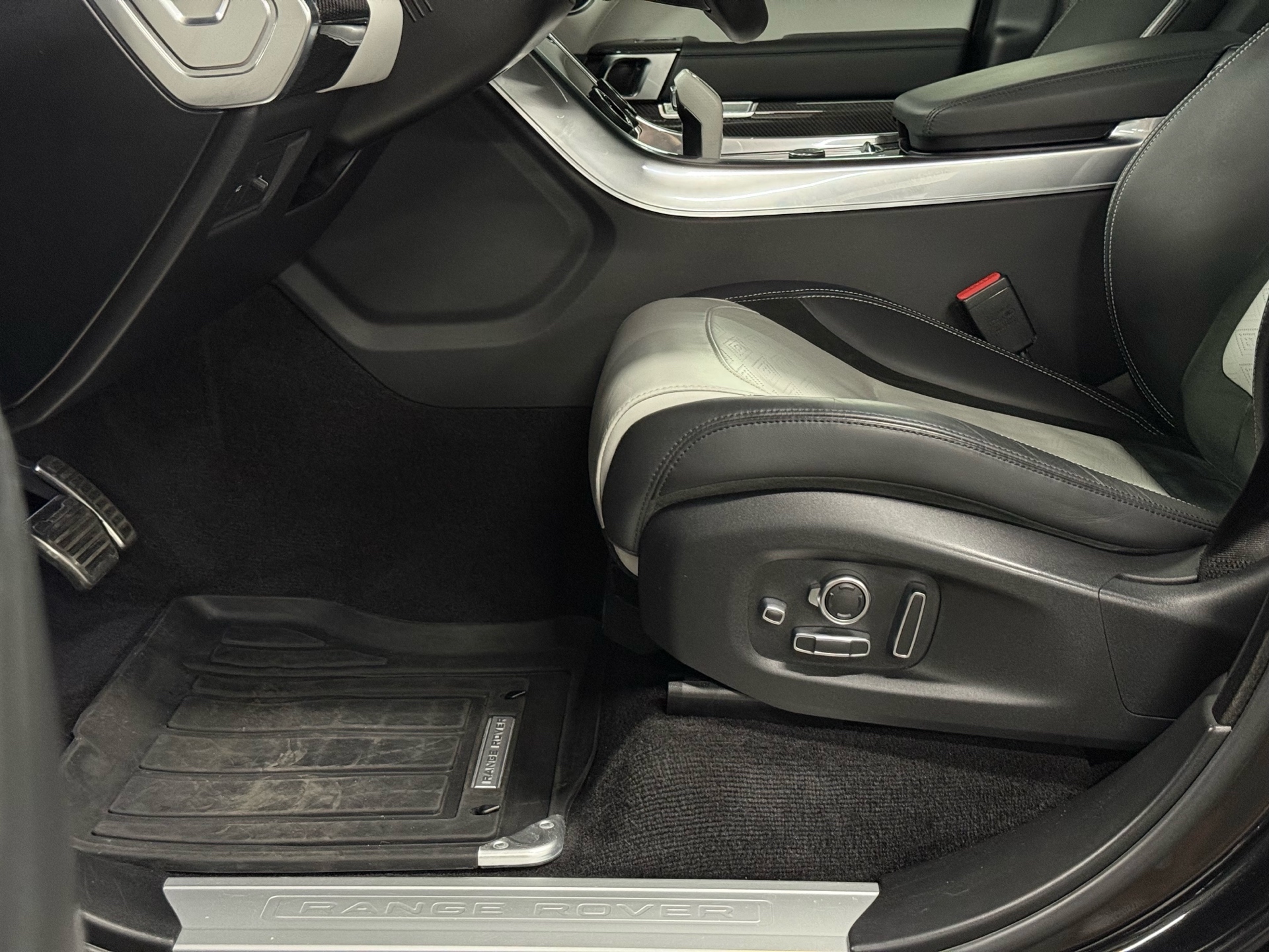 2021 Land Rover Range Rover Sport SVR CARBON EDITION V8 Supercharged, Toronto, Cash