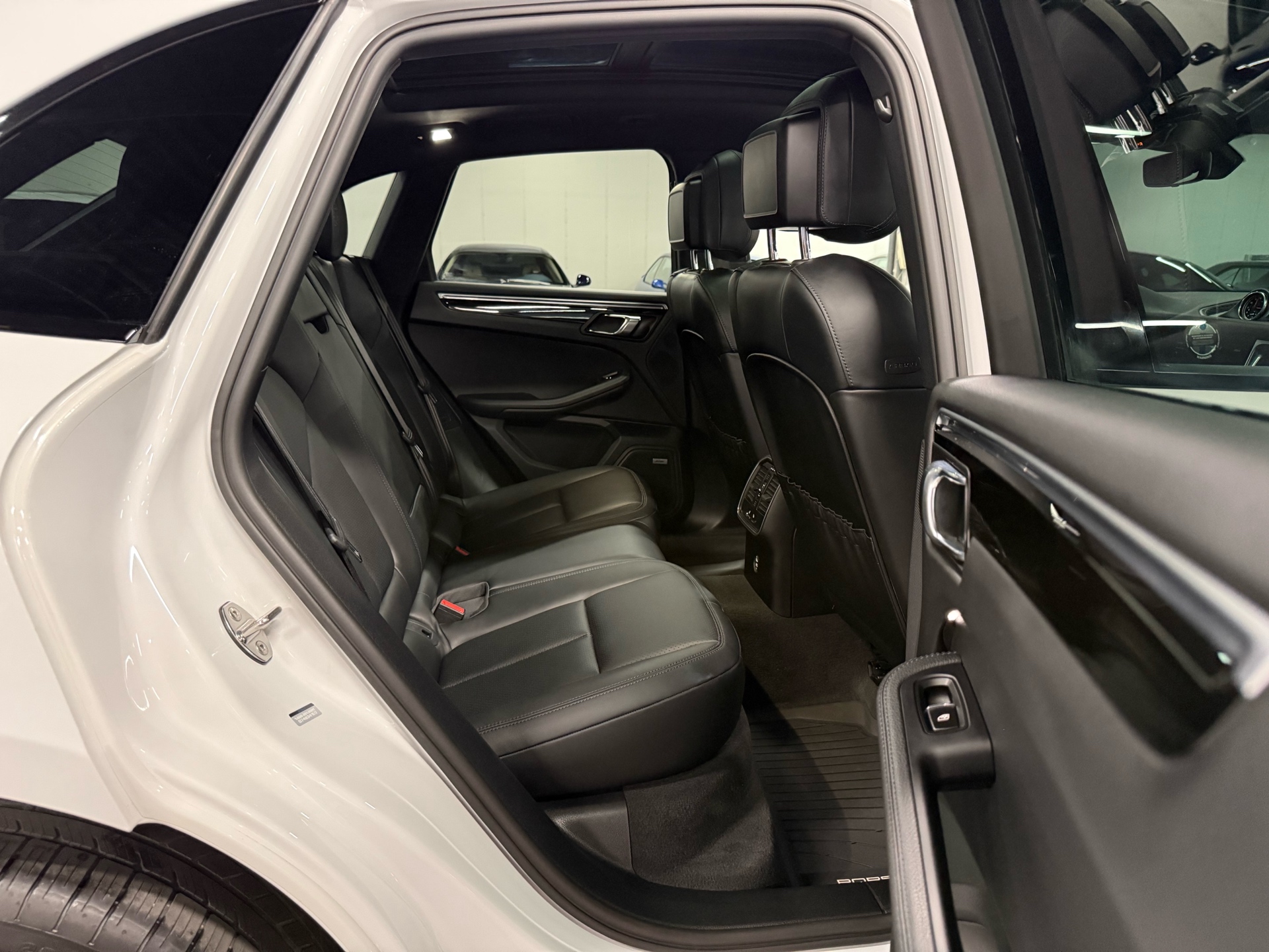 2021 Porsche Macan S AWD, Toronto, Cash