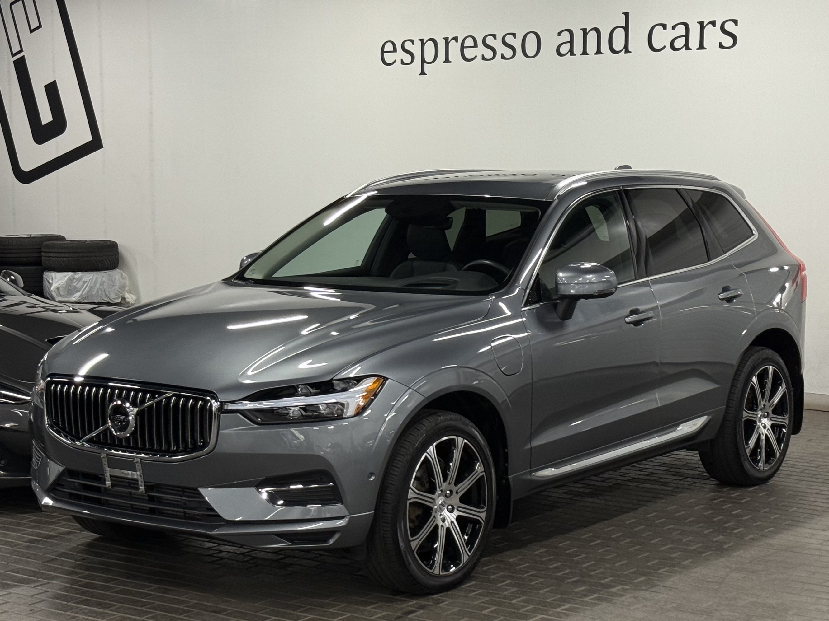 2021 Volvo XC60 Recharge T8 eAWD PHEV Inscription, Toronto, Cash