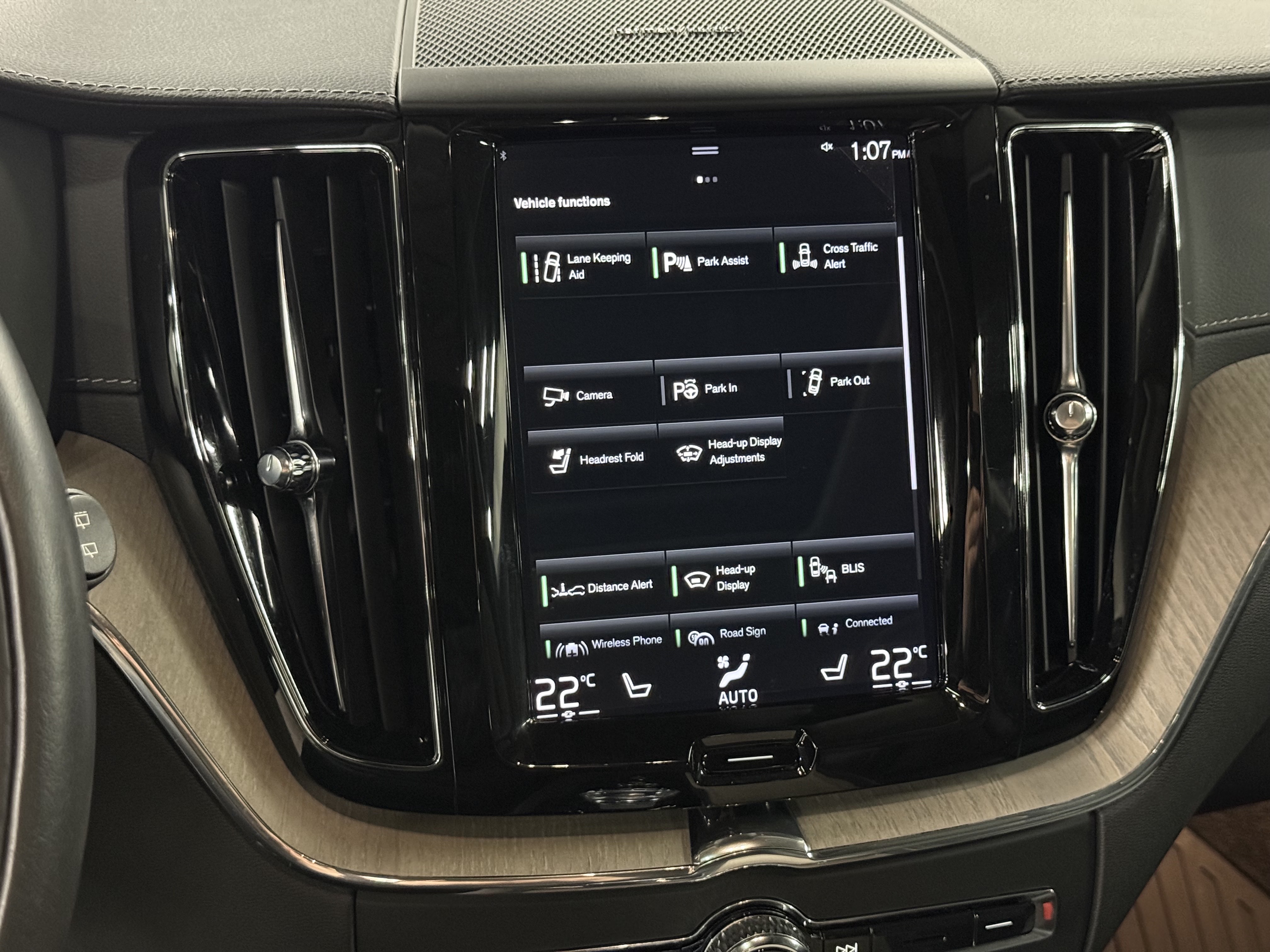 2021 Volvo XC60 Recharge T8 eAWD PHEV Inscription, Toronto, Cash