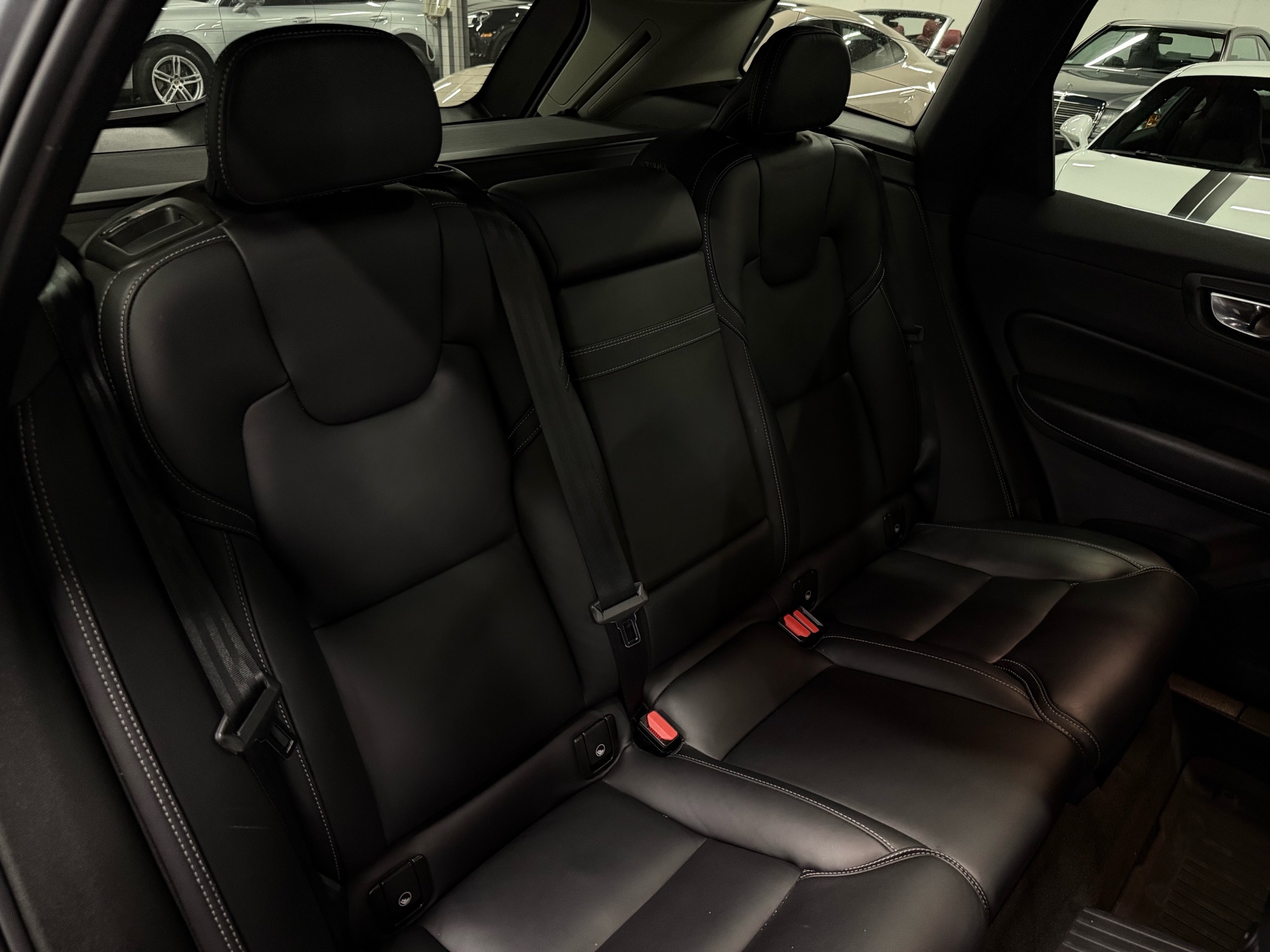 2021 Volvo XC60 Recharge T8 eAWD PHEV Inscription, Toronto, Cash