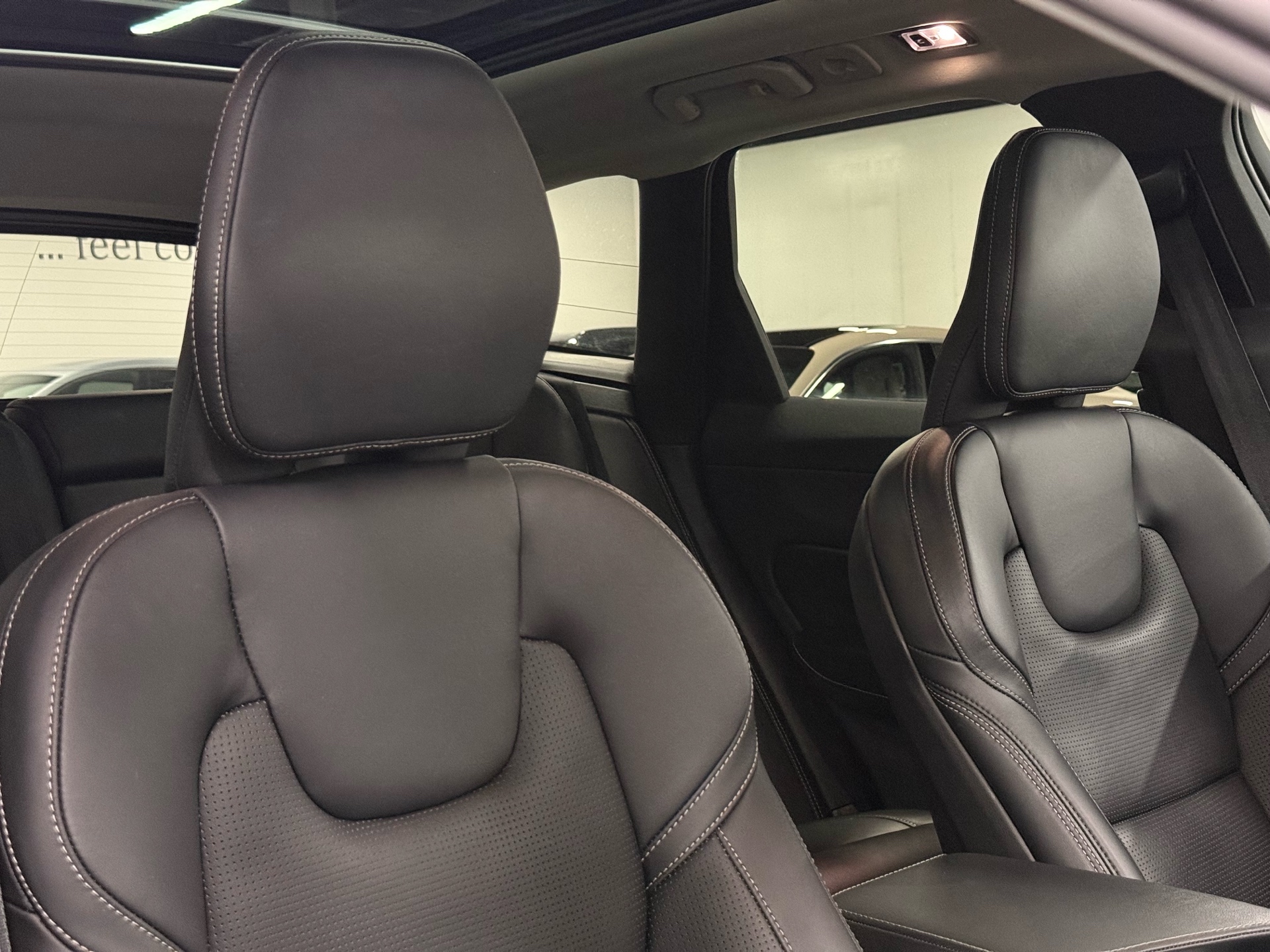 2021 Volvo XC60 Recharge T8 eAWD PHEV Inscription, Toronto, Cash