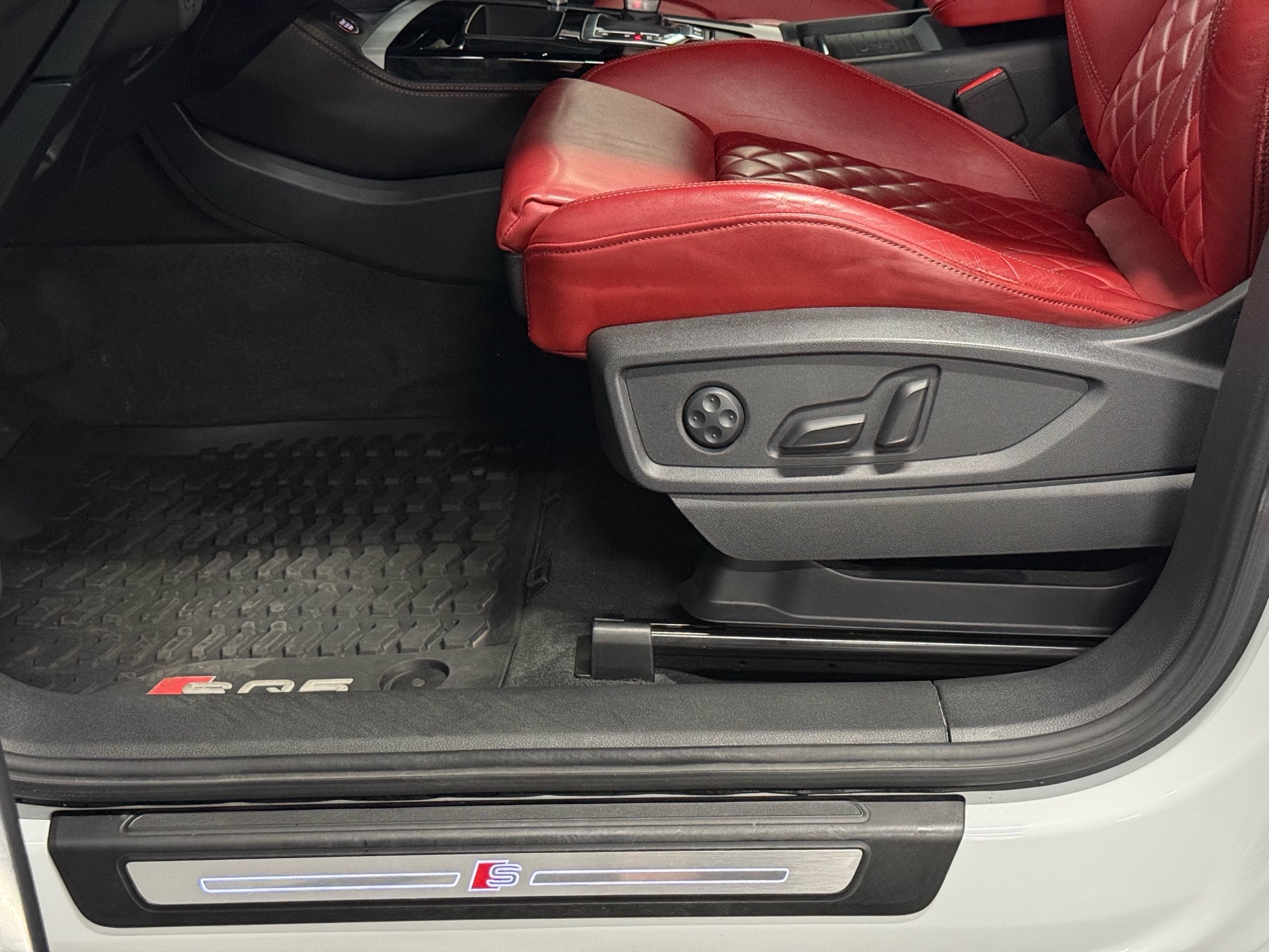 2022 Audi SQ5 Sportback Progressiv 3.0 TFSI quattro, 多伦多, 全款车