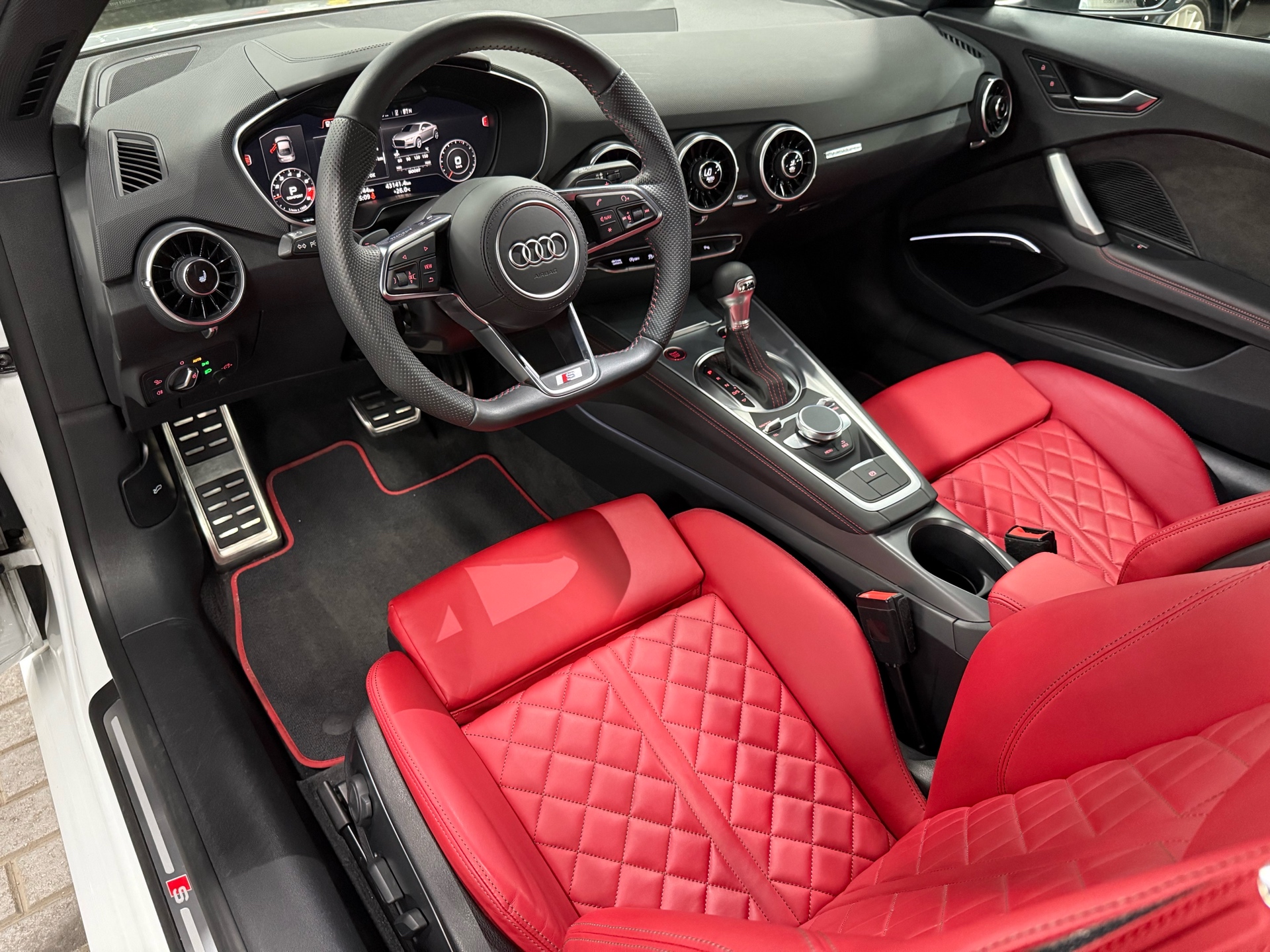 2022 Audi TTS 2.0 TFSI quattro, Toronto, Cash